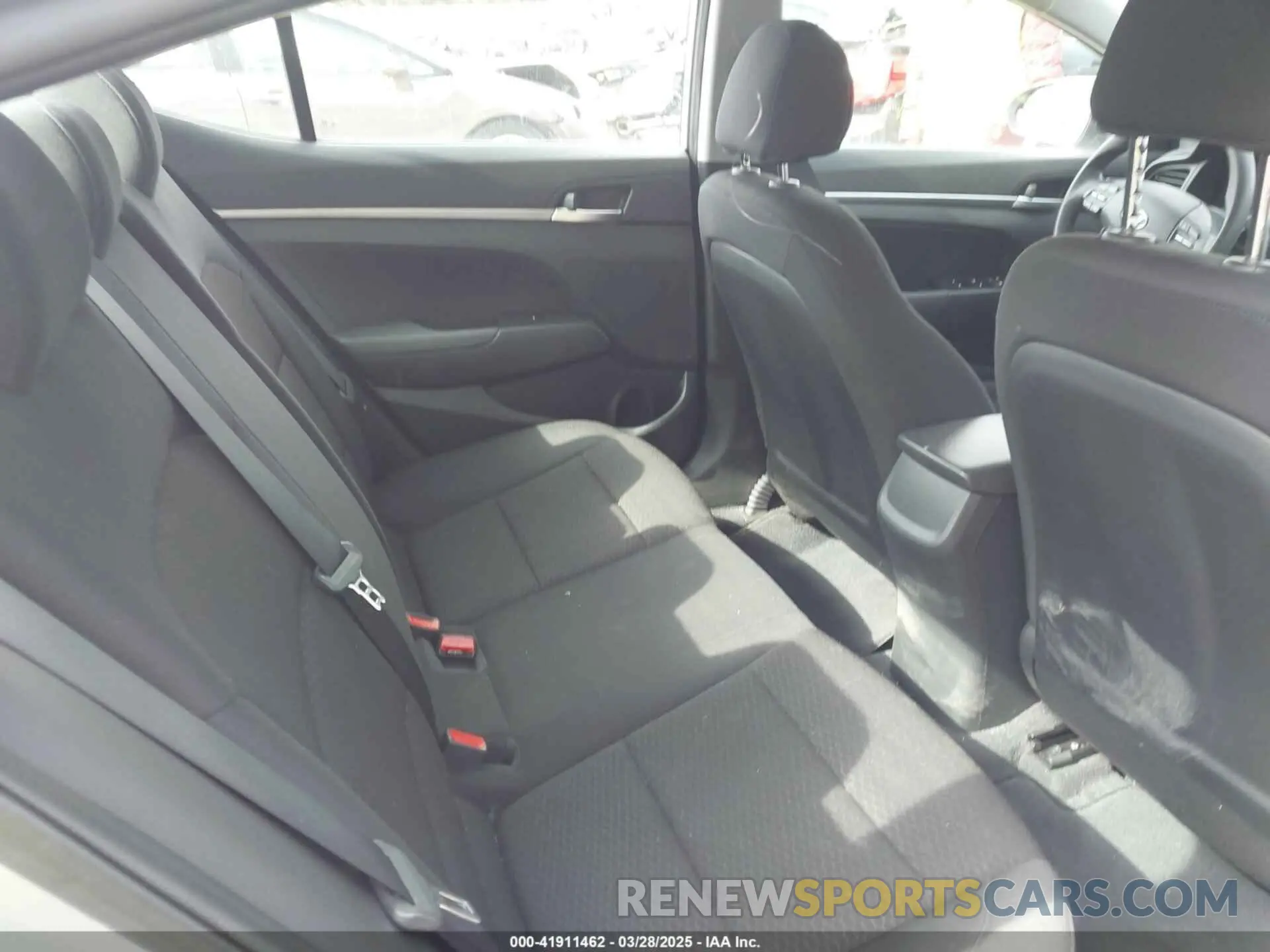8 fotografías del automóvil dañado 5NPD74LF3LH616965 HYUNDAI ELANTRA 2020