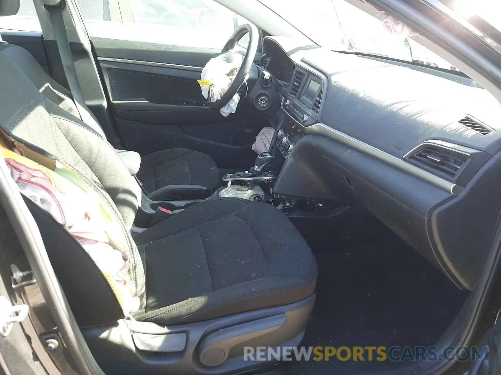 5 fotografías del automóvil dañado 5NPD74LF4LH543492 HYUNDAI ELANTRA 2020
