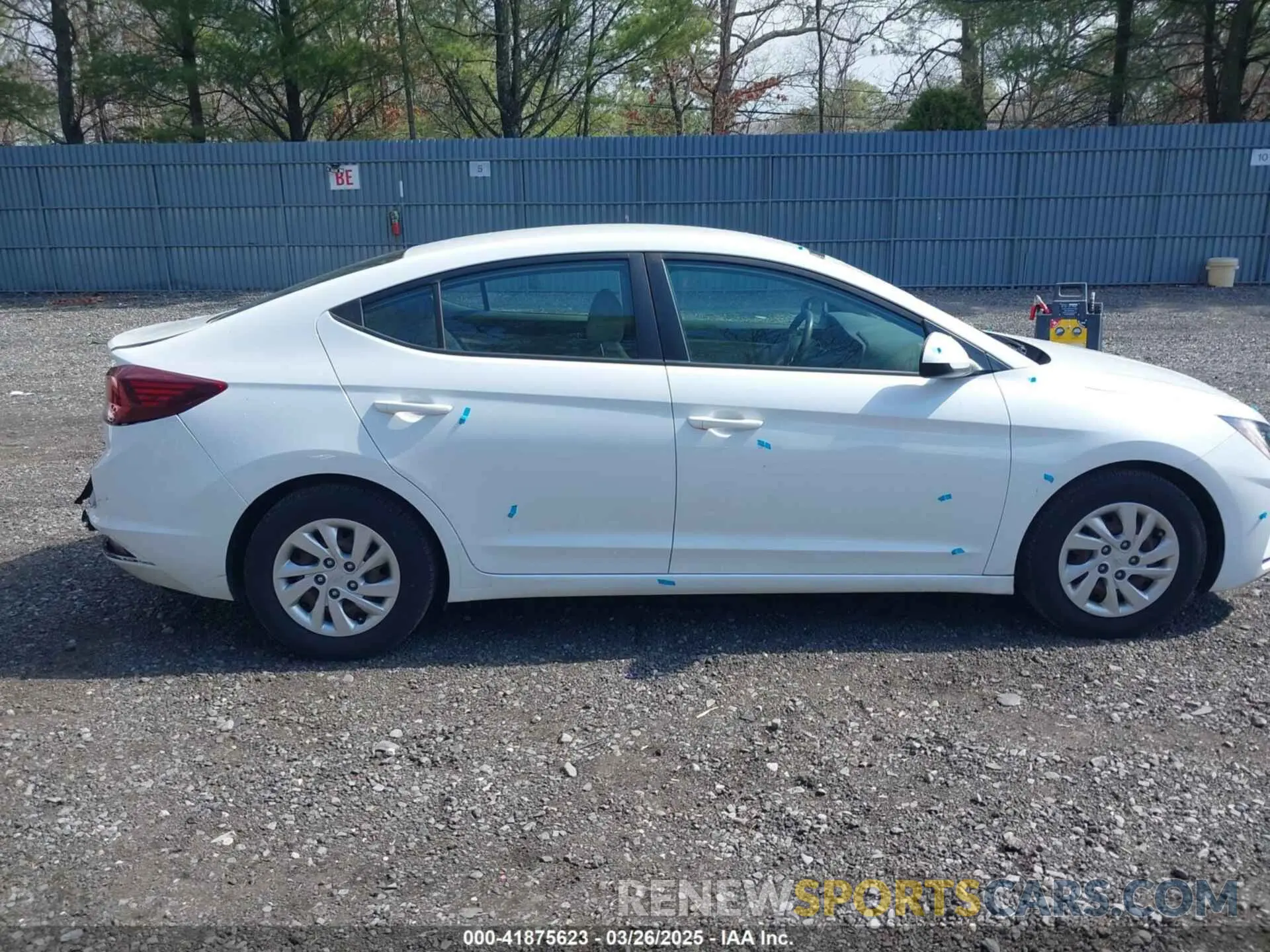 13 fotografías del automóvil dañado 5NPD74LF4LH563385 HYUNDAI ELANTRA 2020