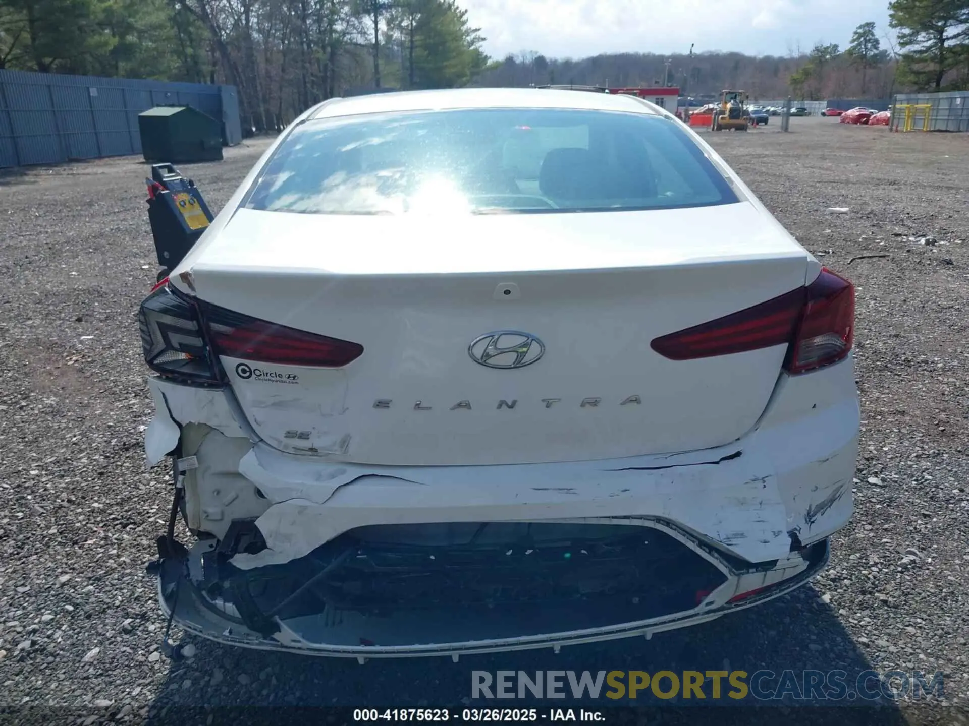 16 fotografías del automóvil dañado 5NPD74LF4LH563385 HYUNDAI ELANTRA 2020