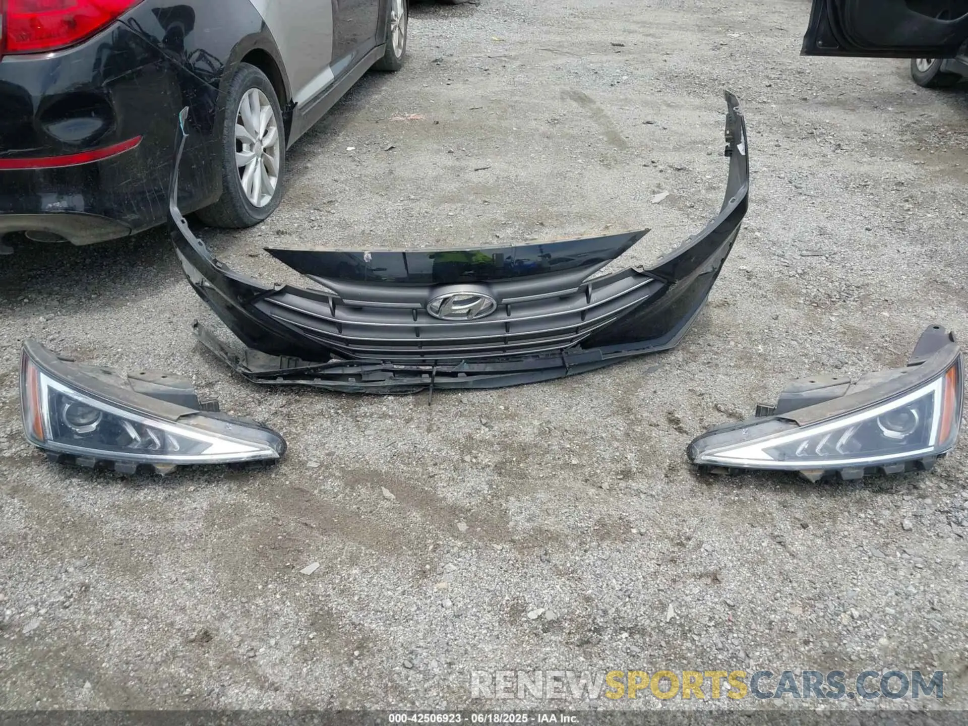 12 fotografías del automóvil dañado 5NPD74LF5LH541718 HYUNDAI ELANTRA 2020