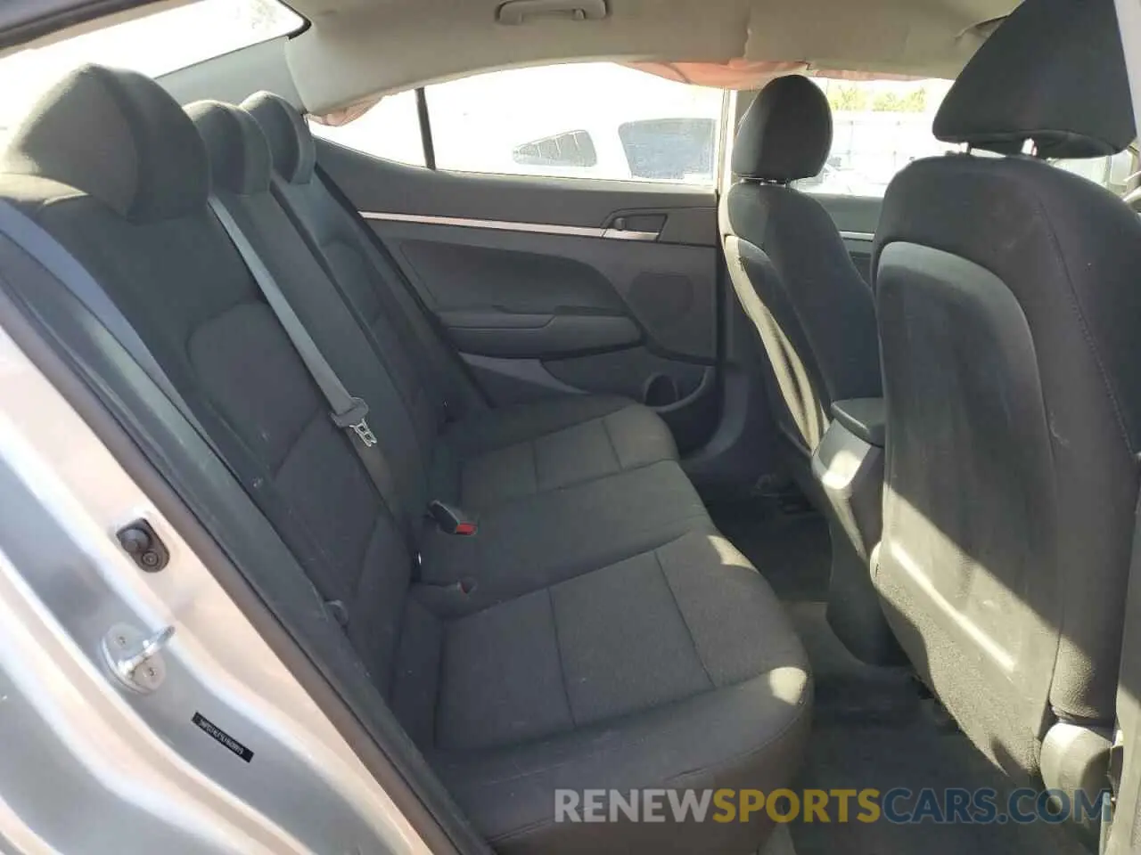 10 fotografías del automóvil dañado 5NPD74LF5LH609919 HYUNDAI ELANTRA 2020