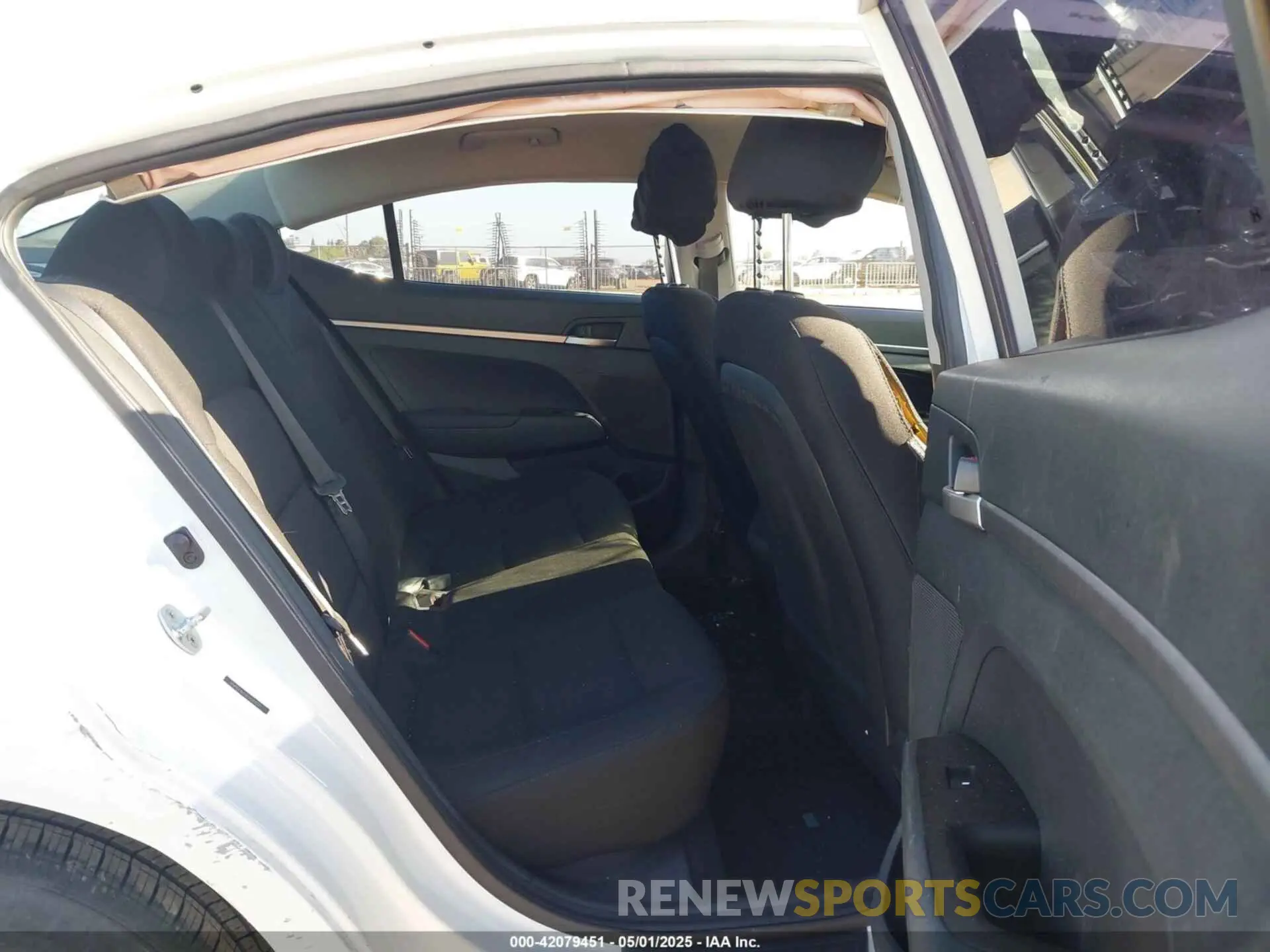 8 fotografías del automóvil dañado 5NPD74LF6LH589227 HYUNDAI ELANTRA 2020