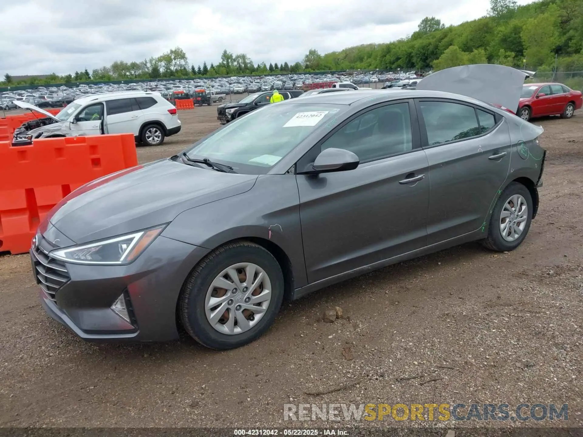 2 fotografías del automóvil dañado 5NPD74LF7LH536925 HYUNDAI ELANTRA 2020
