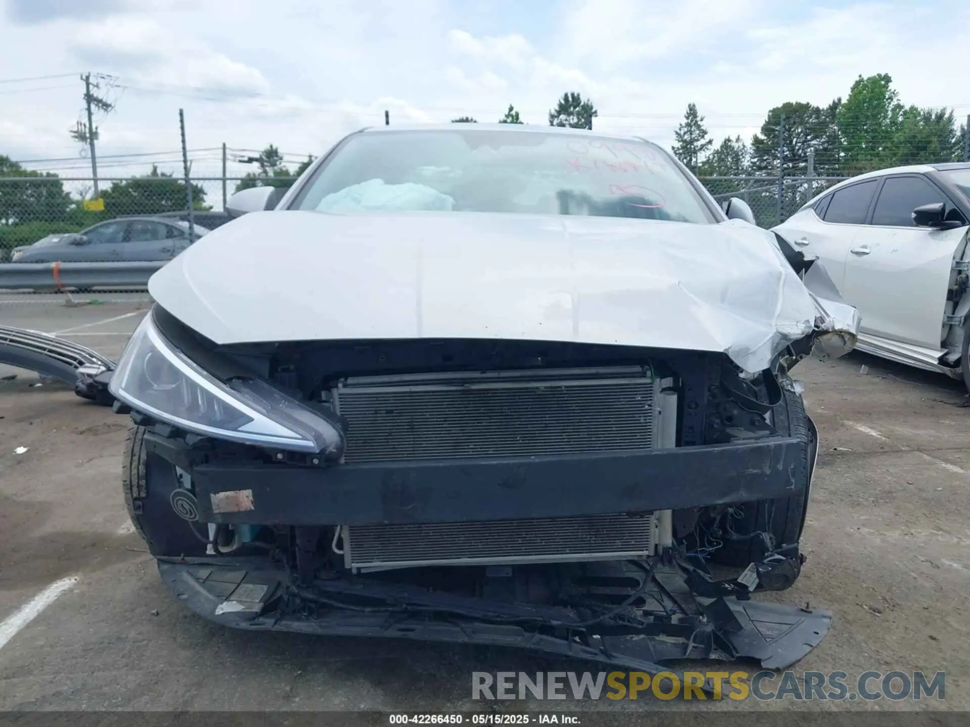 12 fotografías del automóvil dañado 5NPD74LF8LH500998 HYUNDAI ELANTRA 2020