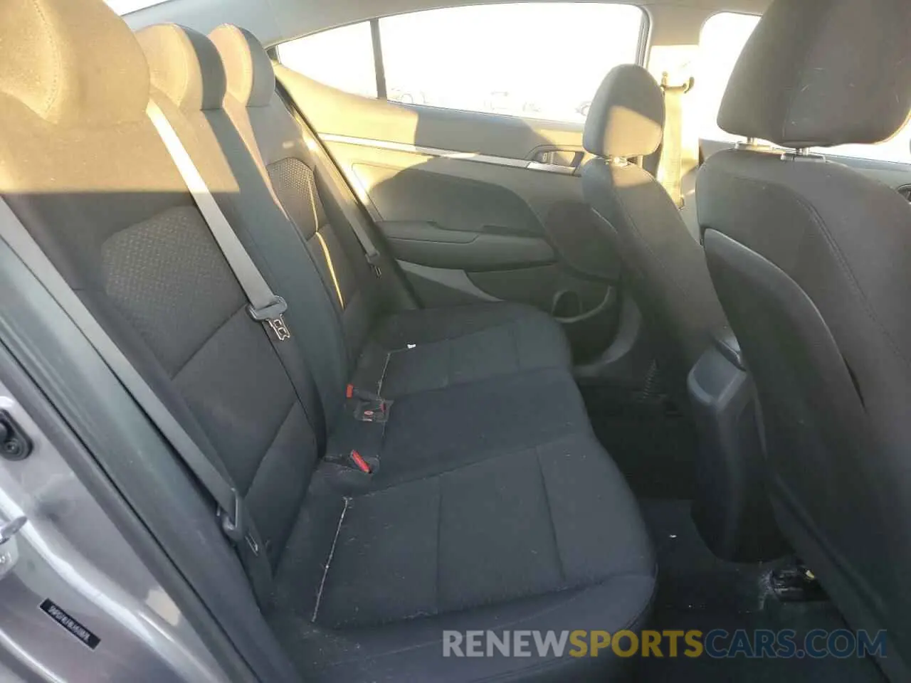 10 fotografías del automóvil dañado 5NPD74LF8LH513878 HYUNDAI ELANTRA 2020