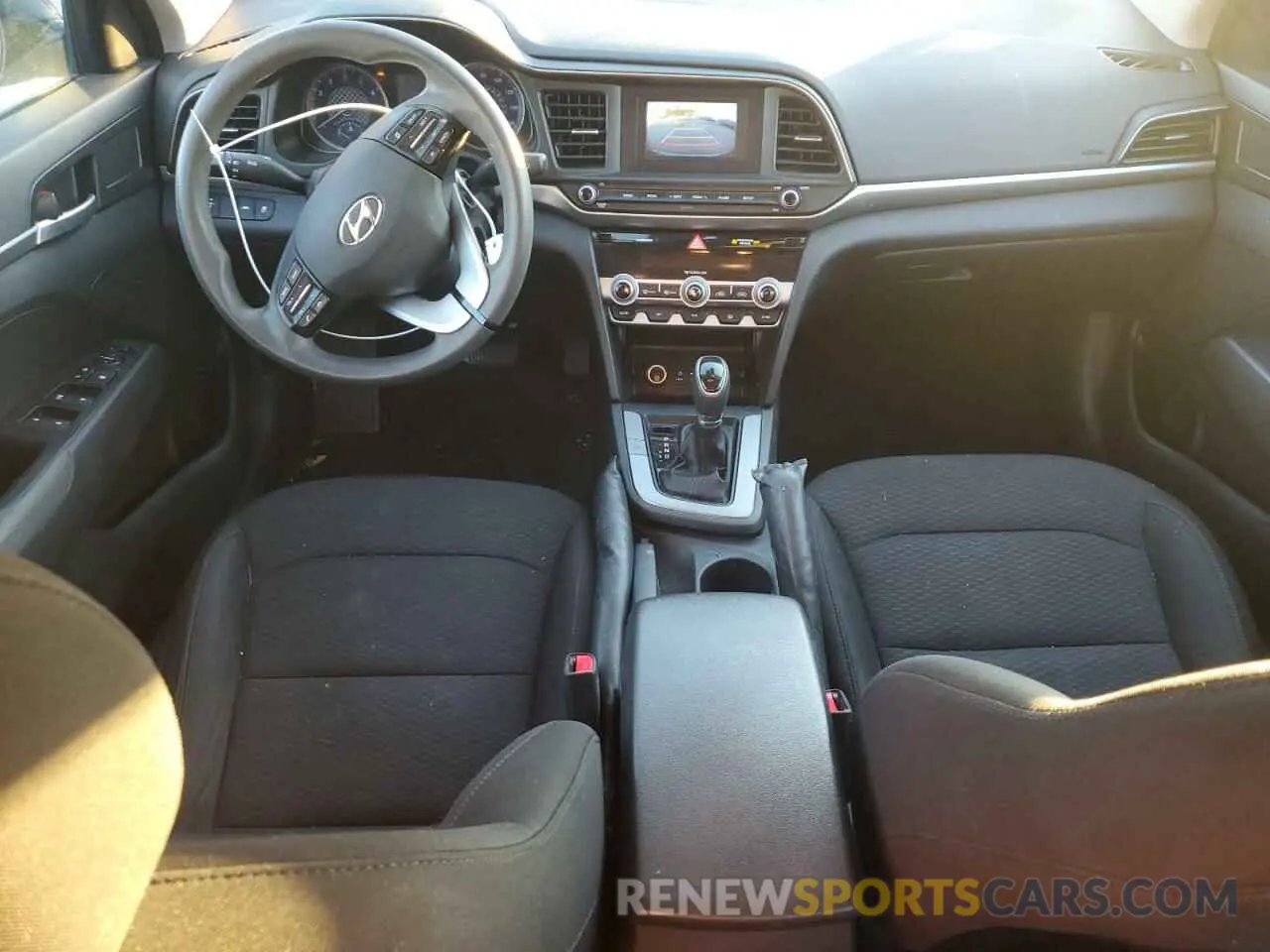 8 fotografías del automóvil dañado 5NPD74LF8LH513878 HYUNDAI ELANTRA 2020