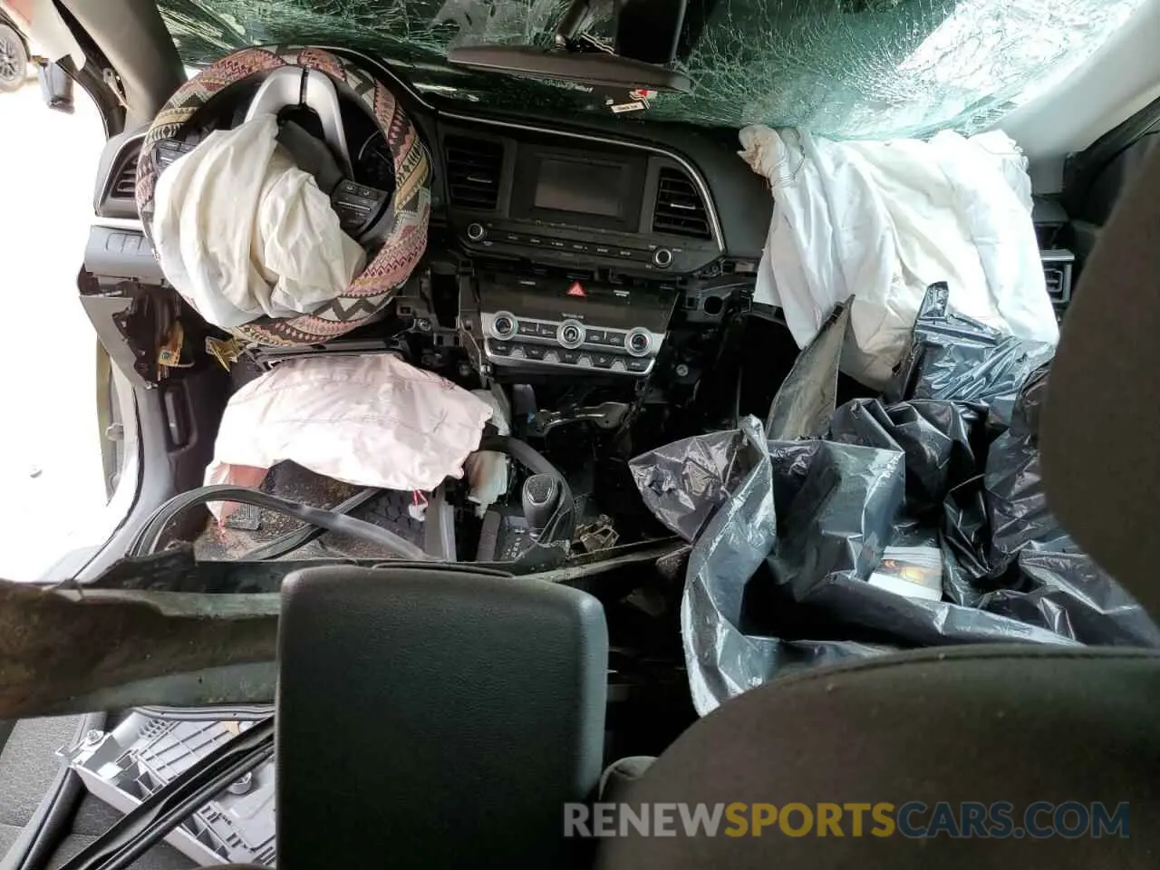 8 fotografías del automóvil dañado 5NPD74LF8LH525786 HYUNDAI ELANTRA 2020