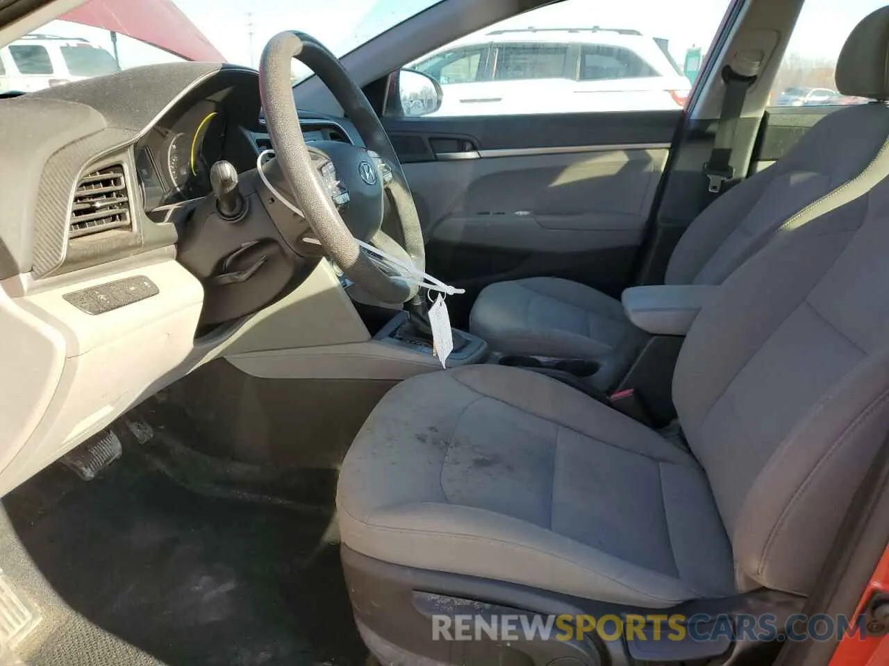 7 fotografías del automóvil dañado 5NPD74LF8LH599600 HYUNDAI ELANTRA 2020