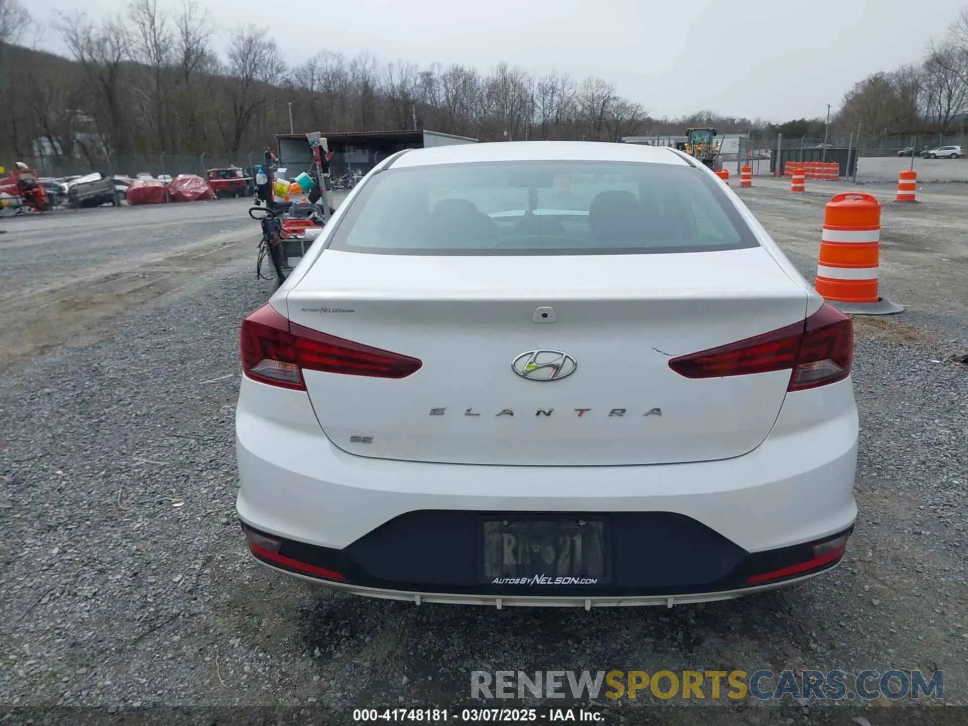 16 fotografías del automóvil dañado 5NPD74LF9LH597550 HYUNDAI ELANTRA 2020