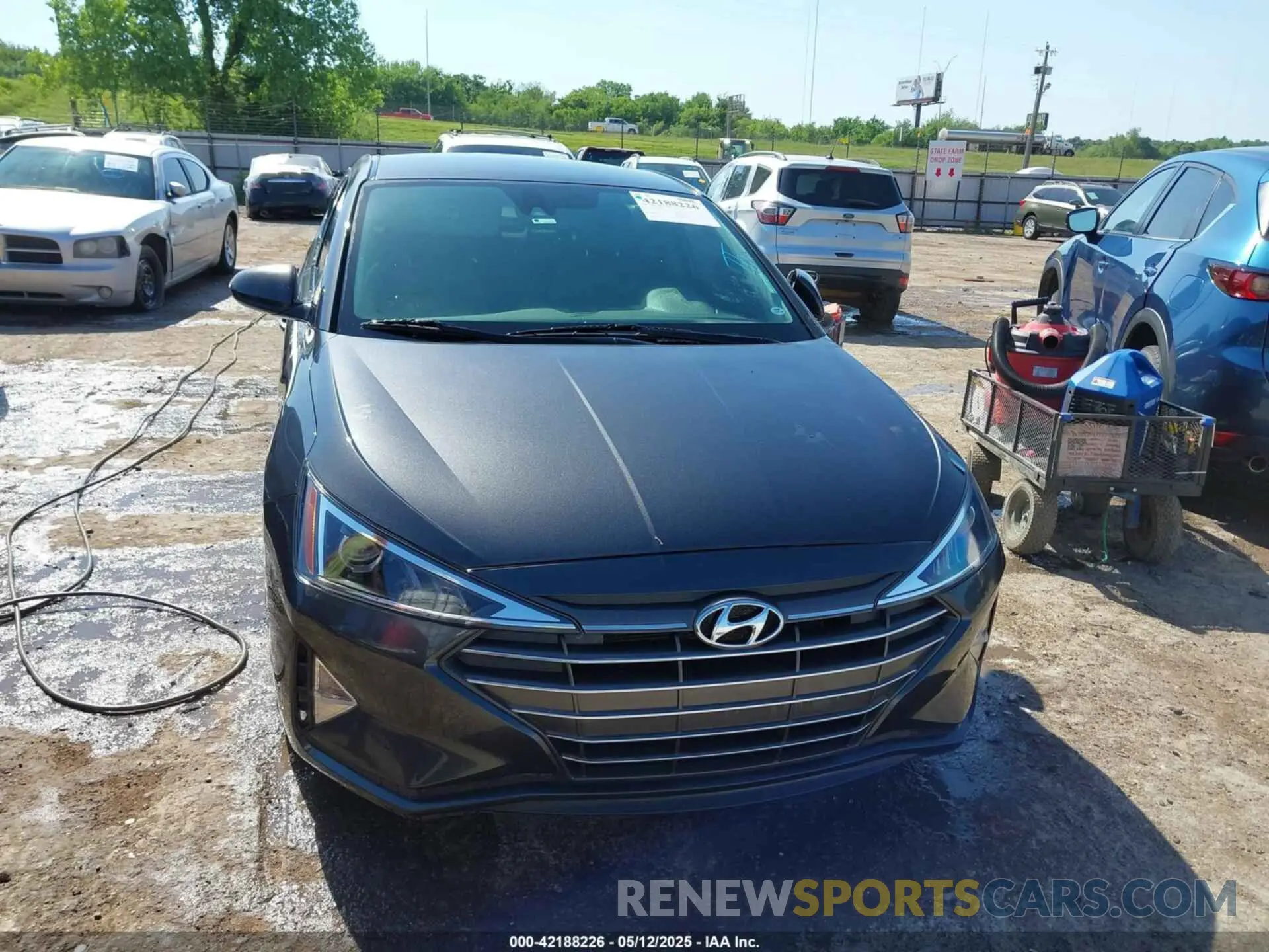 11 fotografías del automóvil dañado 5NPD74LF9LH607929 HYUNDAI ELANTRA 2020