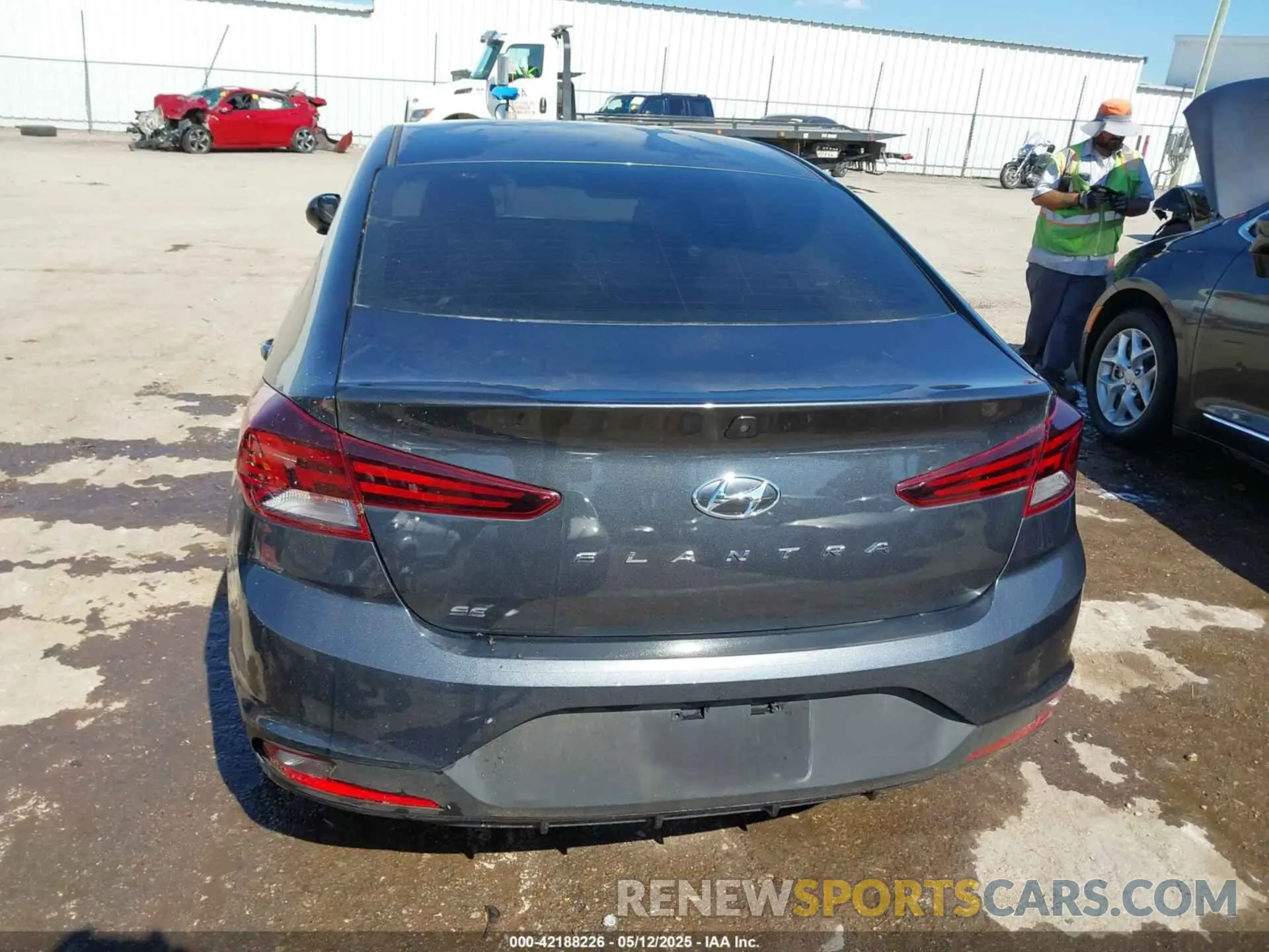 15 fotografías del automóvil dañado 5NPD74LF9LH607929 HYUNDAI ELANTRA 2020