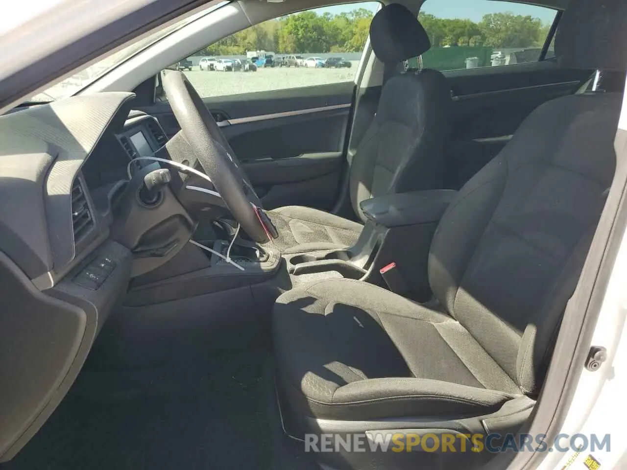 7 fotografías del automóvil dañado 5NPD74LF9LH615481 HYUNDAI ELANTRA 2020
