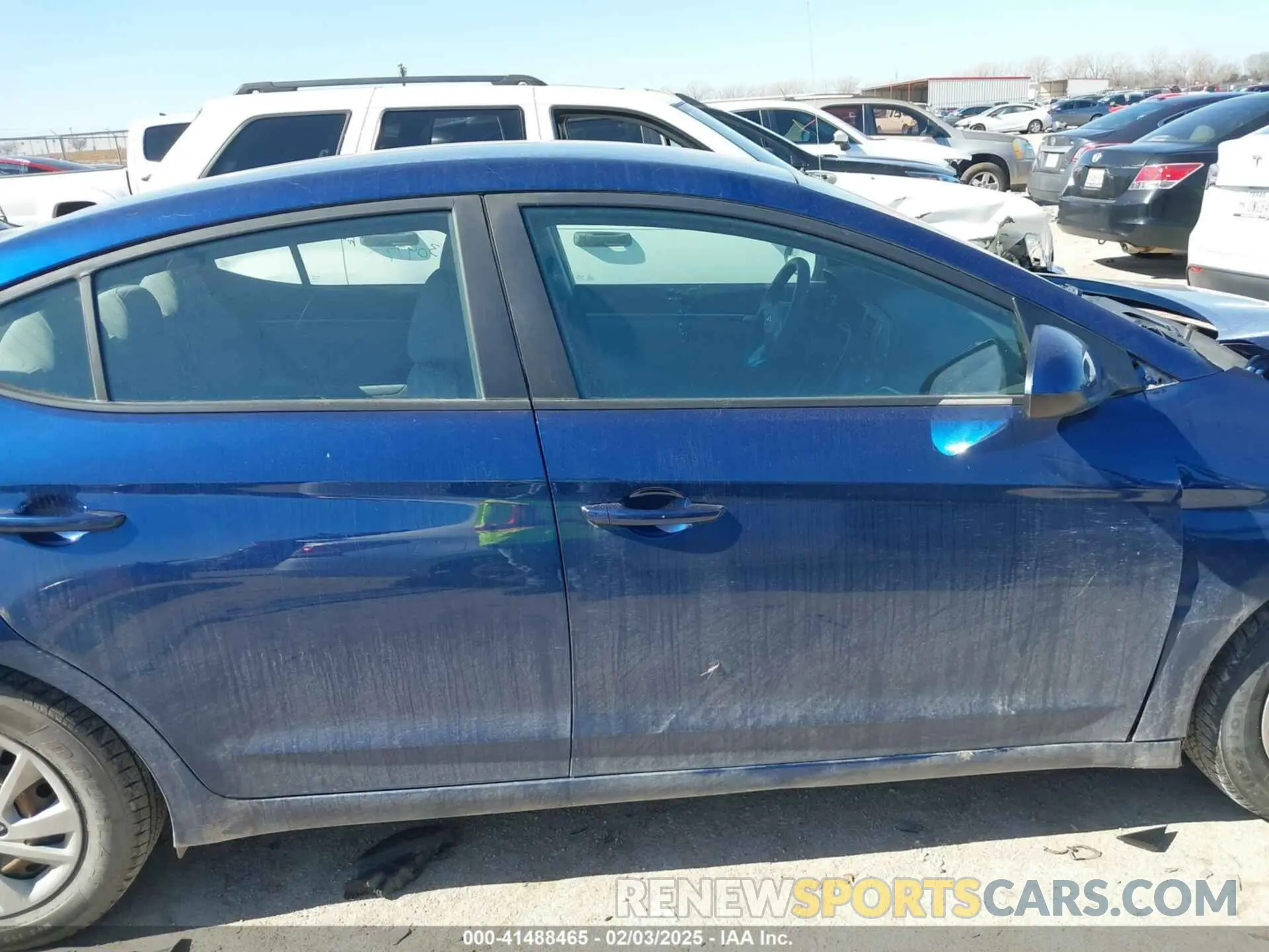 13 fotografías del automóvil dañado 5NPD74LFXLH515390 HYUNDAI ELANTRA 2020