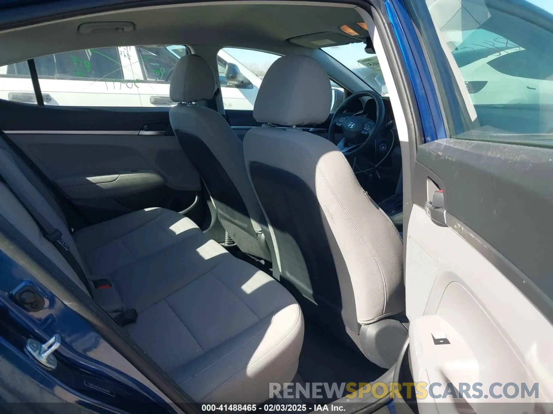 8 fotografías del automóvil dañado 5NPD74LFXLH515390 HYUNDAI ELANTRA 2020