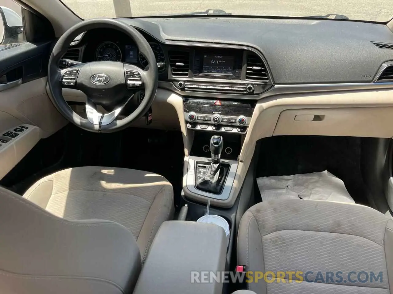 9 fotografías del automóvil dañado 5NPD74LFXLH609740 HYUNDAI ELANTRA 2020