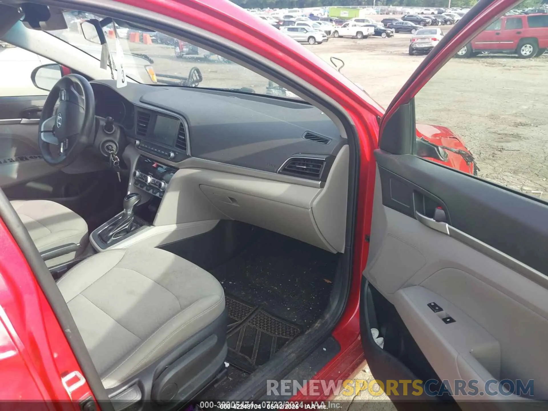 5 fotografías del automóvil dañado 5NPD84LF0LH524709 HYUNDAI ELANTRA 2020