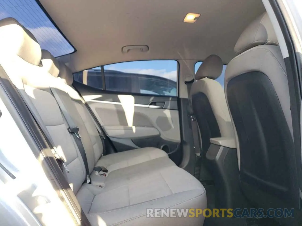 10 fotografías del automóvil dañado 5NPD84LF0LH525195 HYUNDAI ELANTRA 2020