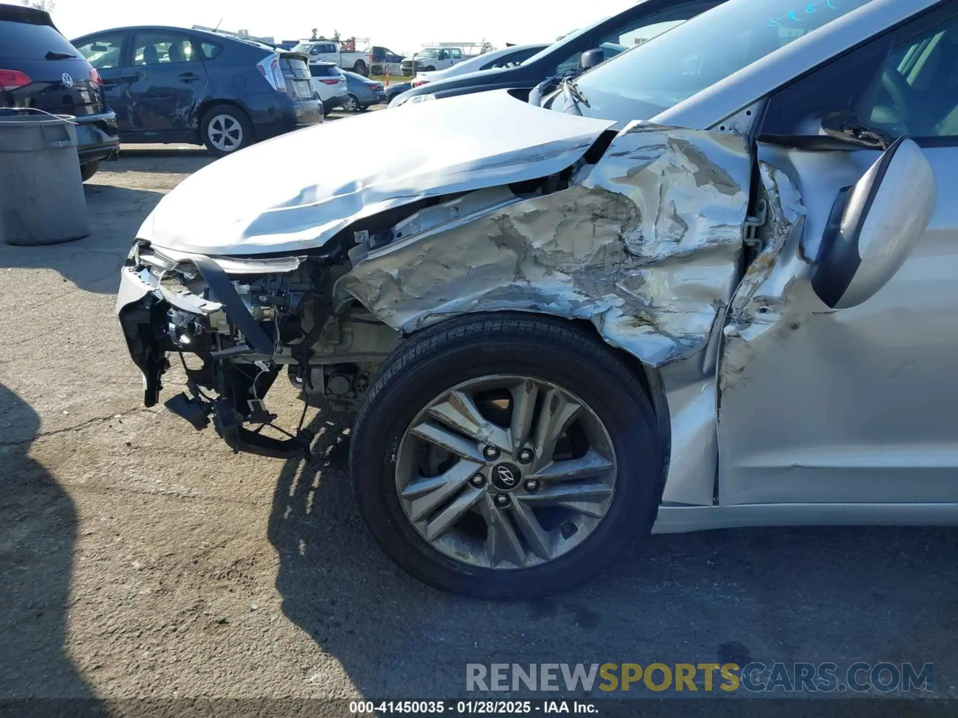 17 fotografías del automóvil dañado 5NPD84LF0LH532695 HYUNDAI ELANTRA 2020