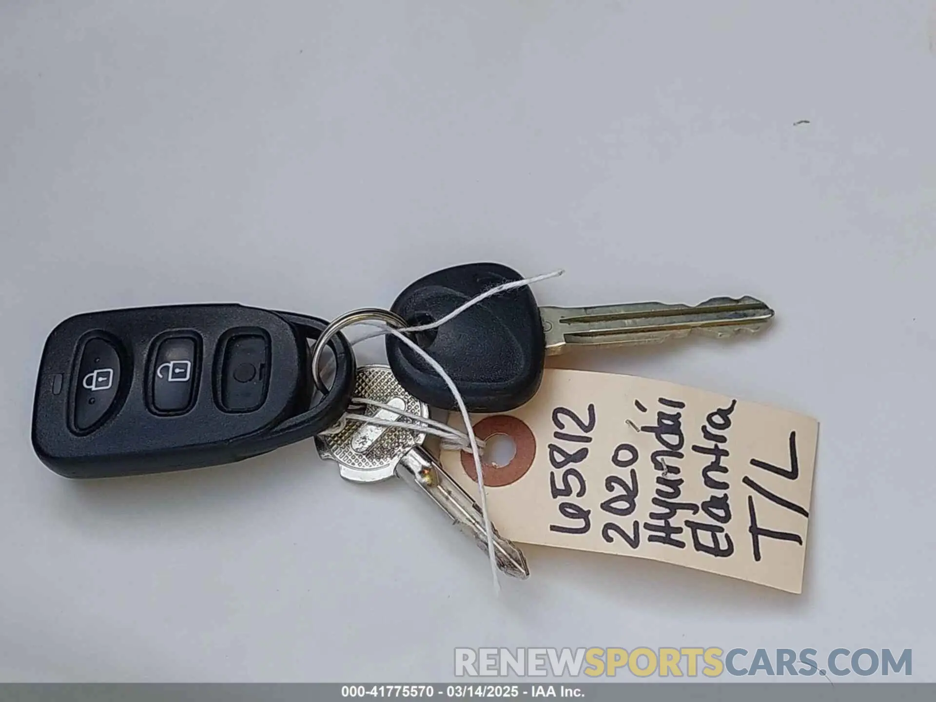 11 fotografías del automóvil dañado 5NPD84LF0LH565812 HYUNDAI ELANTRA 2020