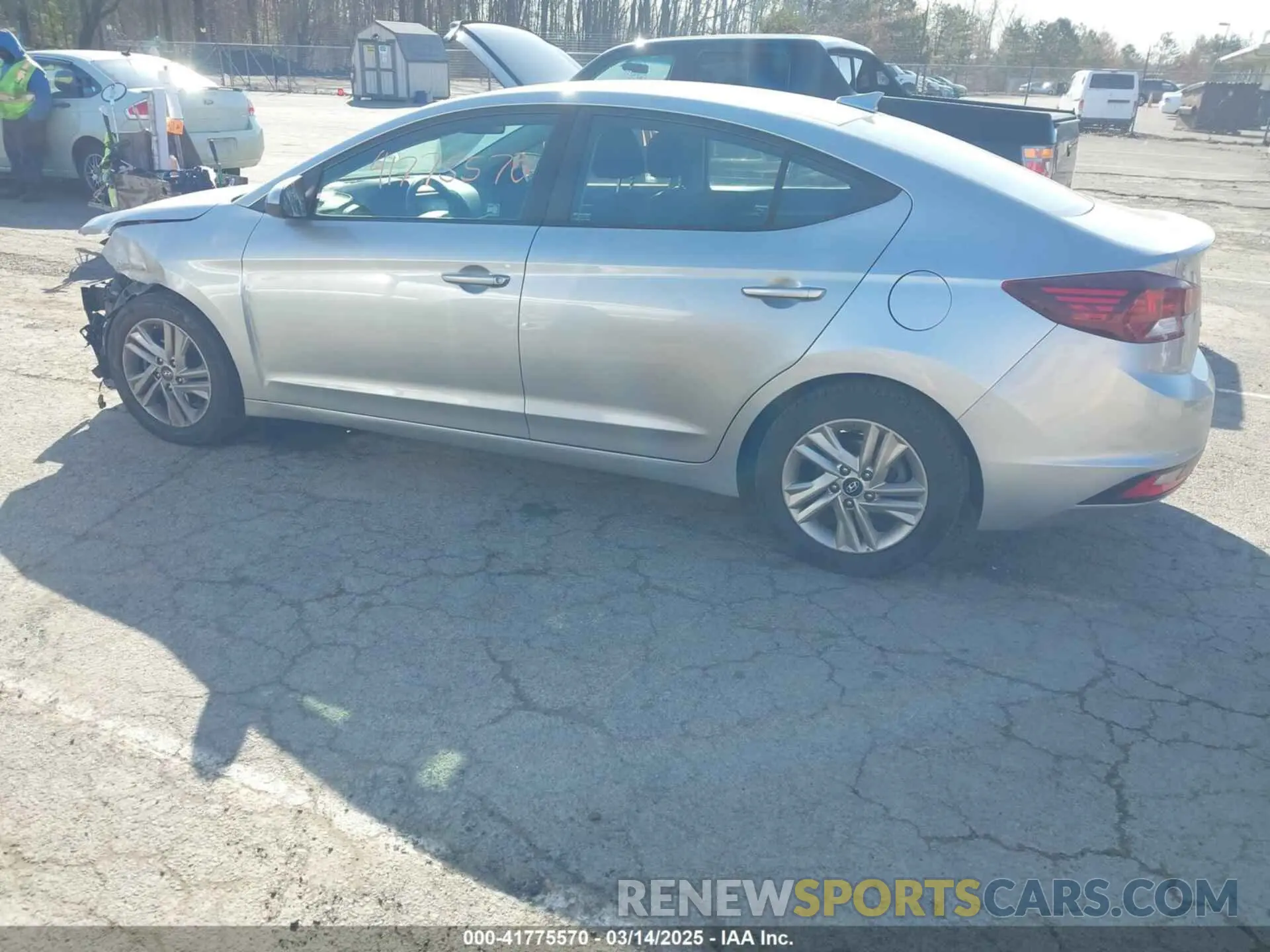 14 fotografías del automóvil dañado 5NPD84LF0LH565812 HYUNDAI ELANTRA 2020