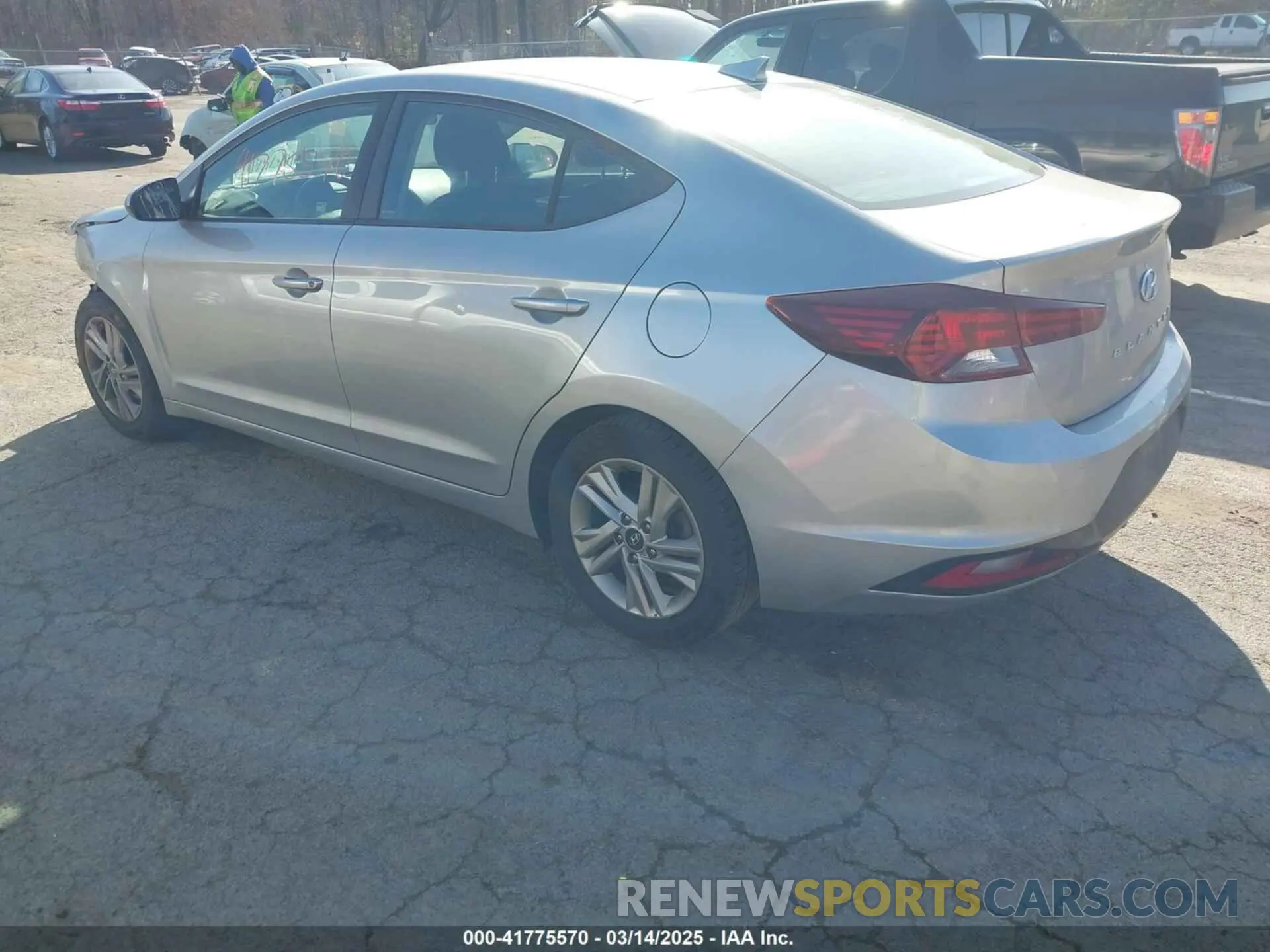 3 fotografías del automóvil dañado 5NPD84LF0LH565812 HYUNDAI ELANTRA 2020