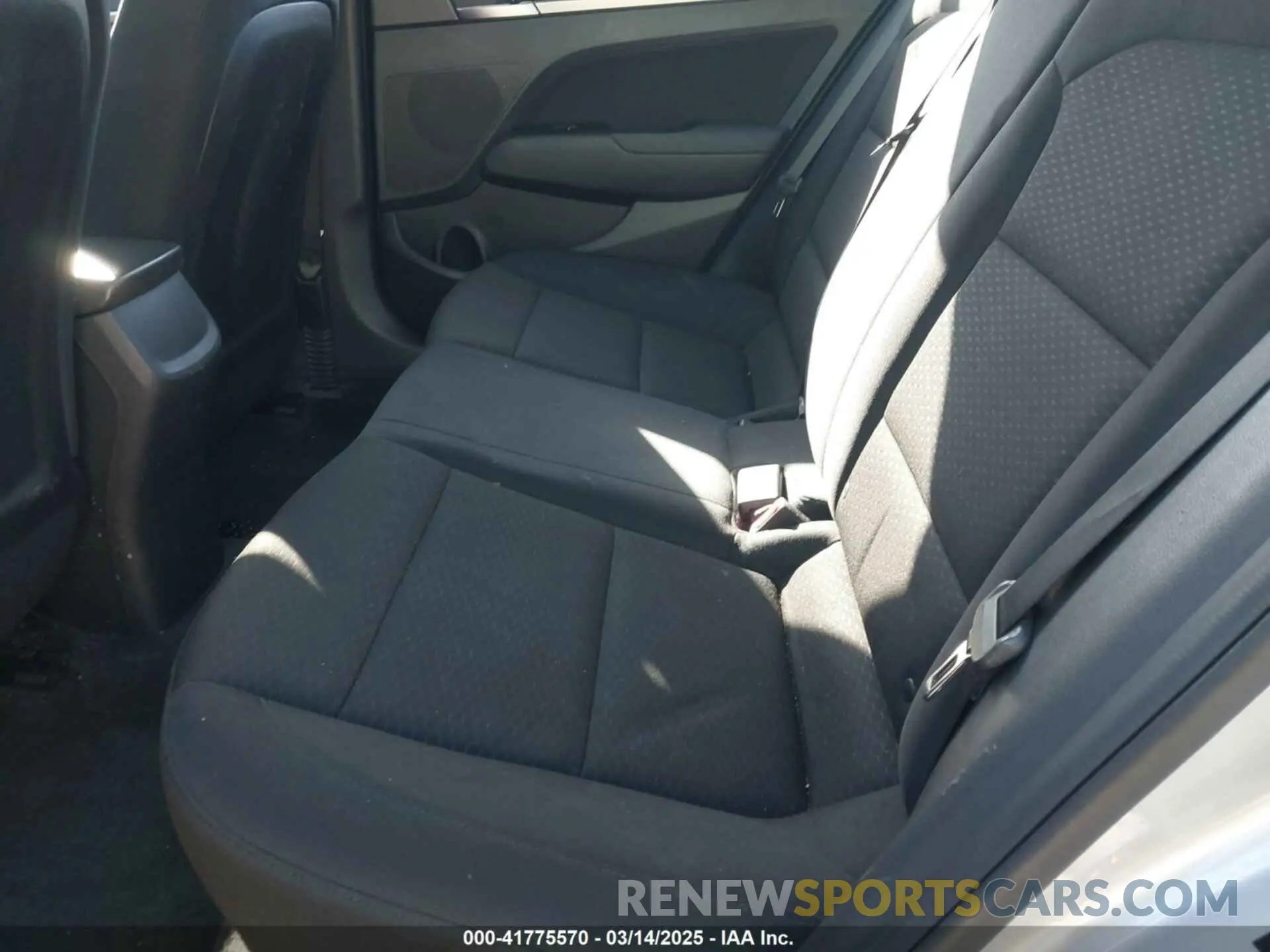 8 fotografías del automóvil dañado 5NPD84LF0LH565812 HYUNDAI ELANTRA 2020