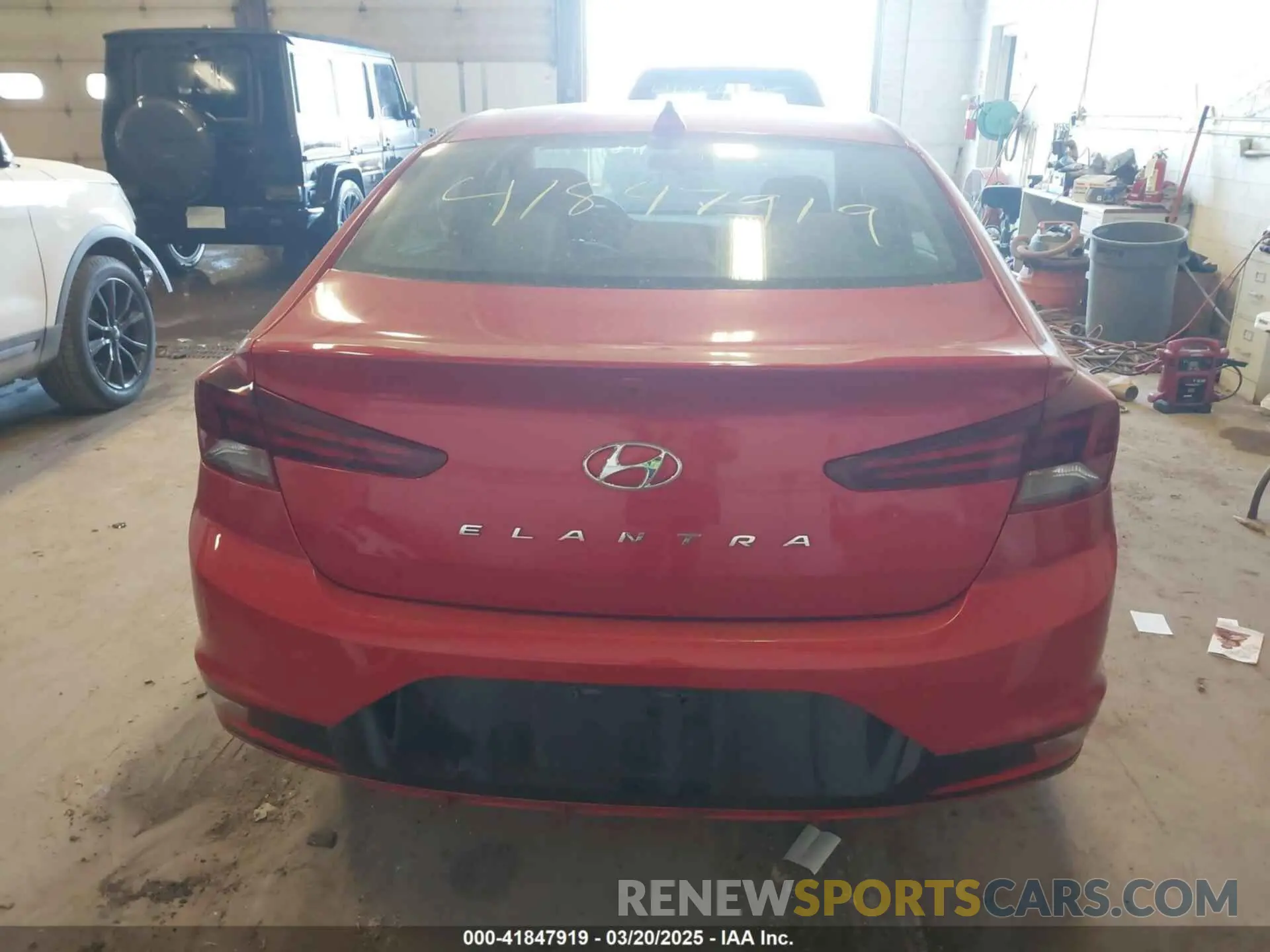 16 fotografías del automóvil dañado 5NPD84LF0LH569424 HYUNDAI ELANTRA 2020