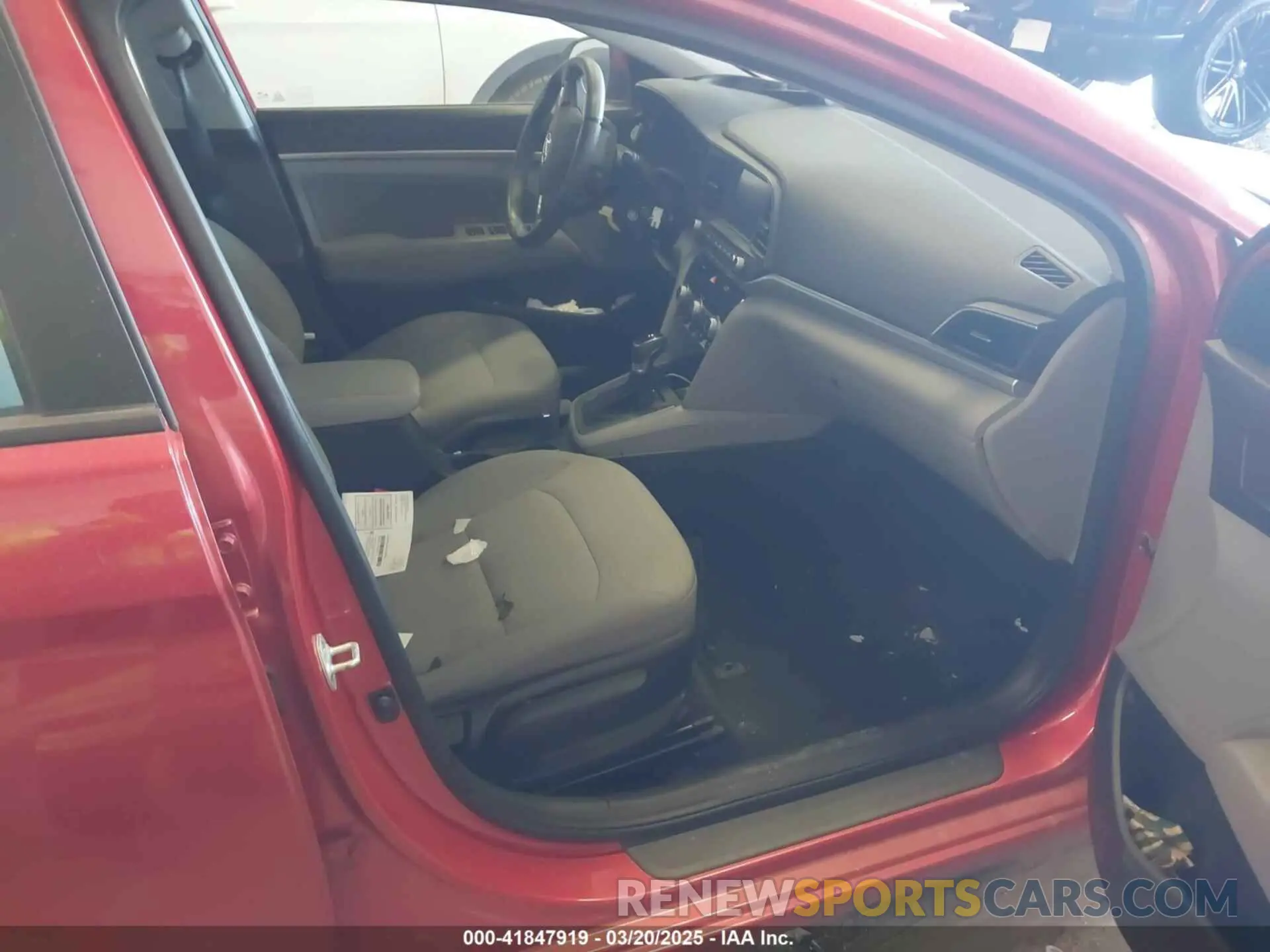 5 fotografías del automóvil dañado 5NPD84LF0LH569424 HYUNDAI ELANTRA 2020
