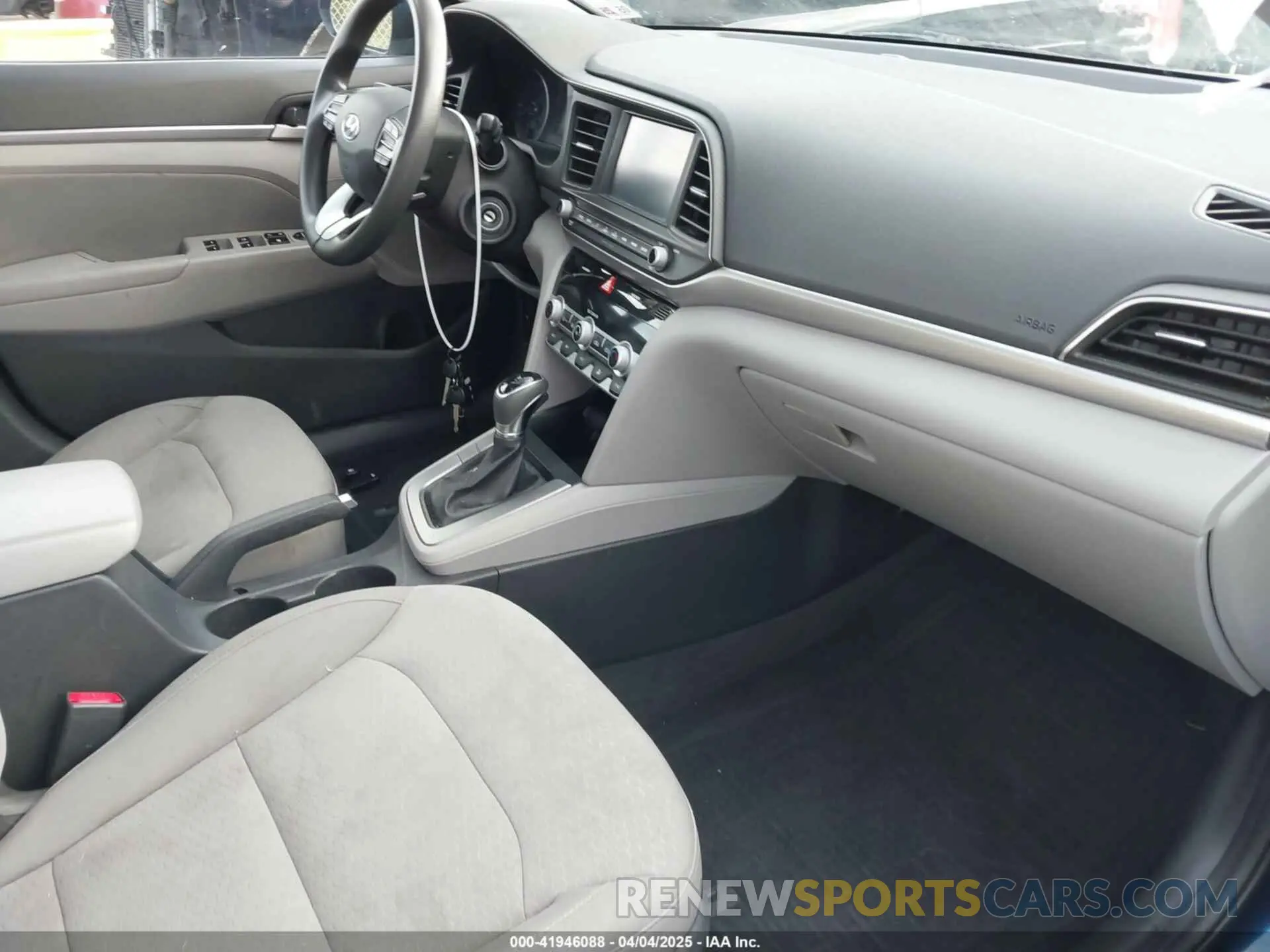 5 fotografías del automóvil dañado 5NPD84LF1LH544970 HYUNDAI ELANTRA 2020