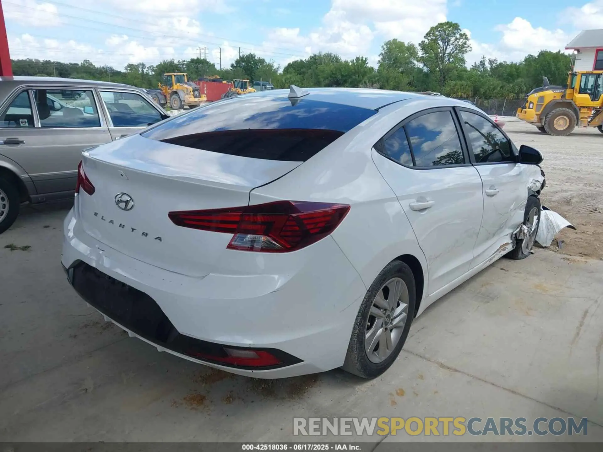 4 fotografías del automóvil dañado 5NPD84LF1LH554236 HYUNDAI ELANTRA 2020