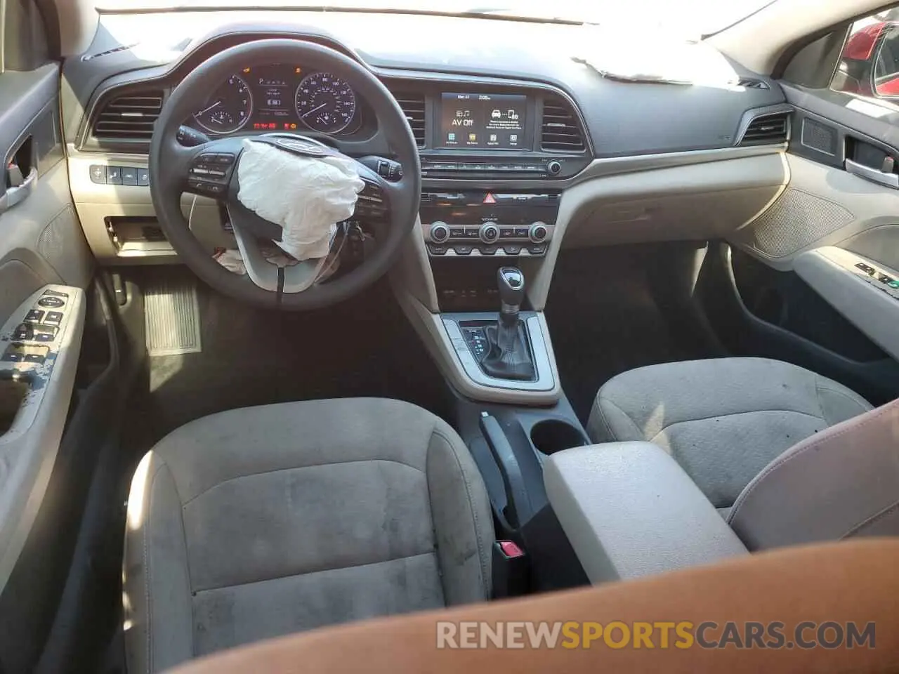 8 fotografías del automóvil dañado 5NPD84LF1LH569934 HYUNDAI ELANTRA 2020