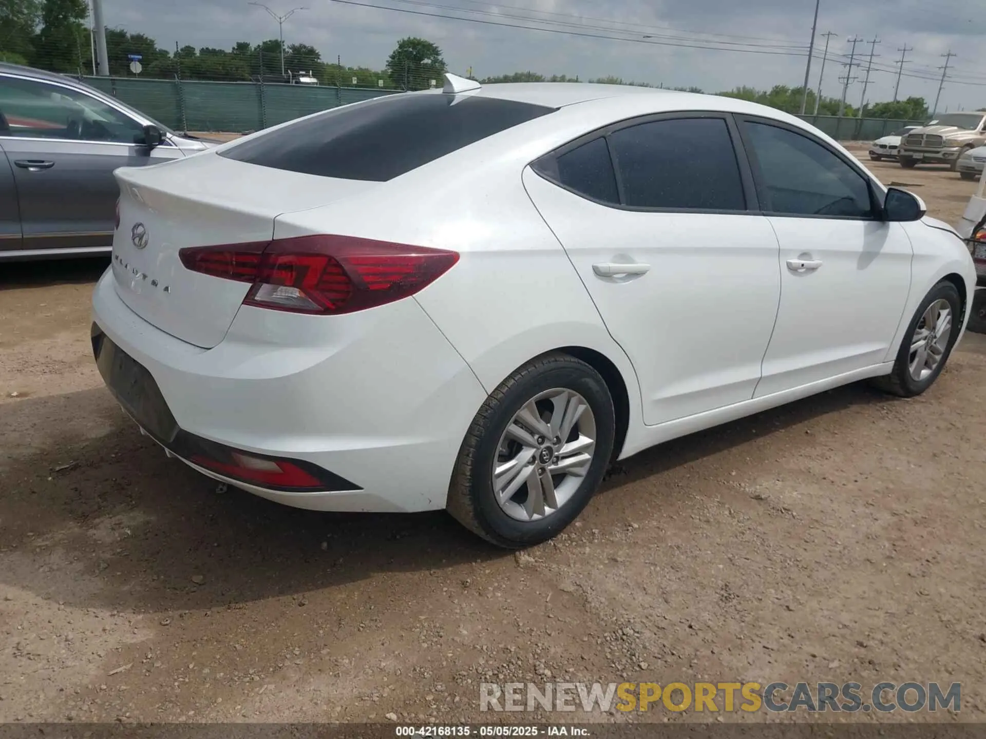 4 fotografías del automóvil dañado 5NPD84LF1LH572302 HYUNDAI ELANTRA 2020