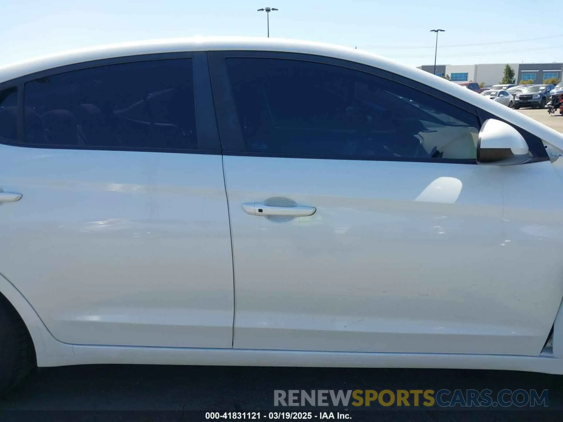 13 fotografías del automóvil dañado 5NPD84LF1LH603581 HYUNDAI ELANTRA 2020