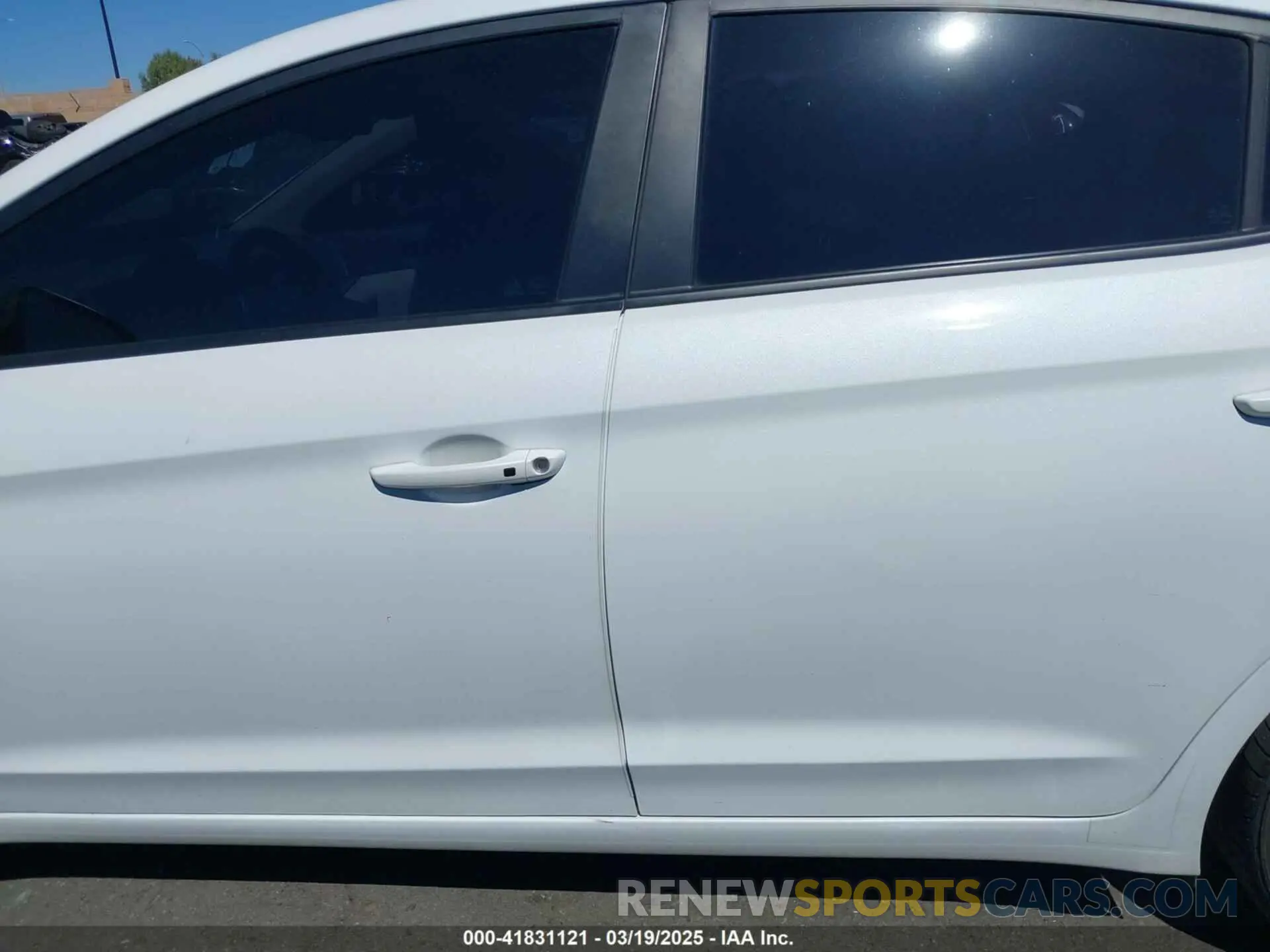 14 fotografías del automóvil dañado 5NPD84LF1LH603581 HYUNDAI ELANTRA 2020