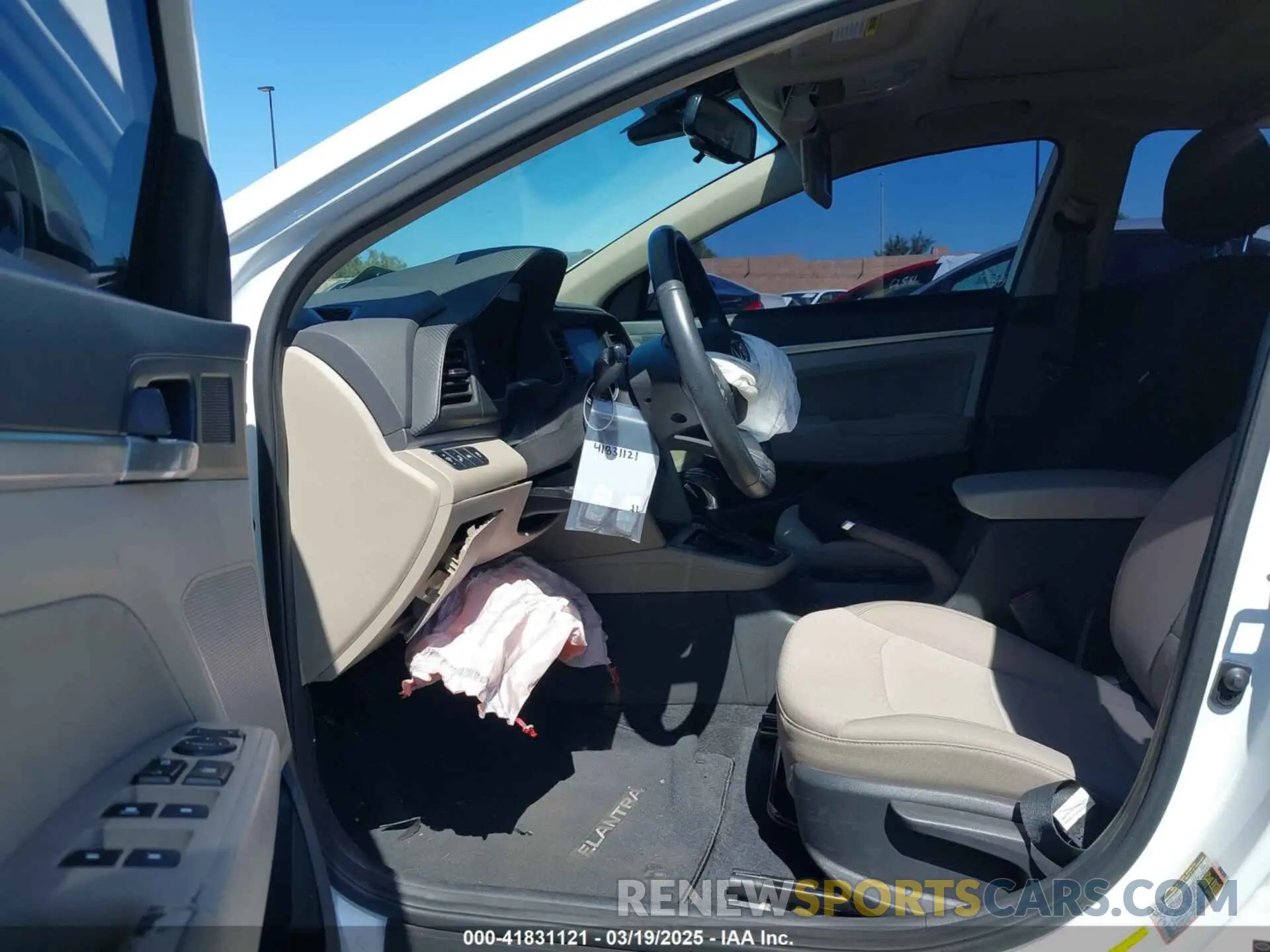 5 fotografías del automóvil dañado 5NPD84LF1LH603581 HYUNDAI ELANTRA 2020