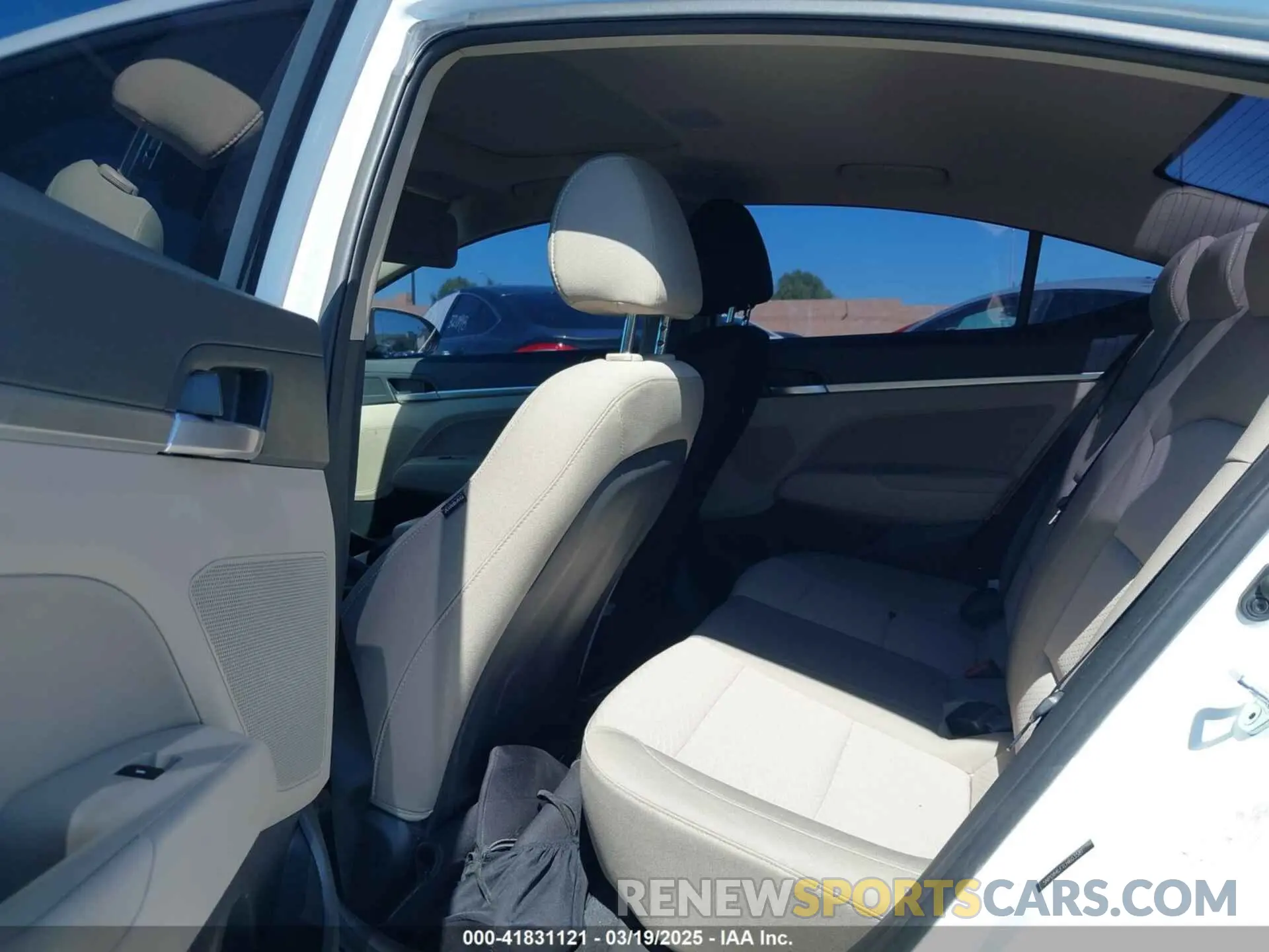 8 fotografías del automóvil dañado 5NPD84LF1LH603581 HYUNDAI ELANTRA 2020