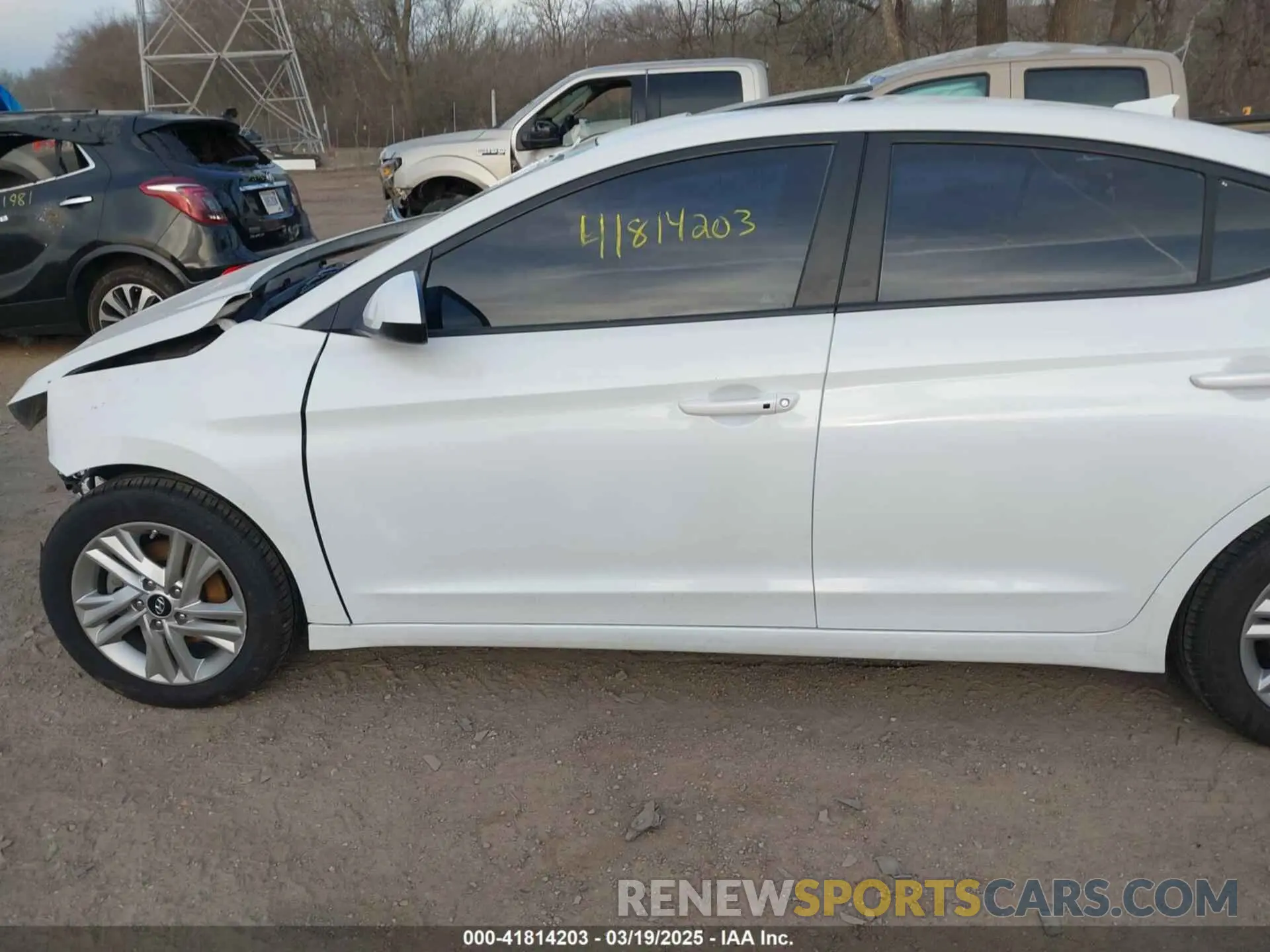15 fotografías del automóvil dañado 5NPD84LF2LH601712 HYUNDAI ELANTRA 2020