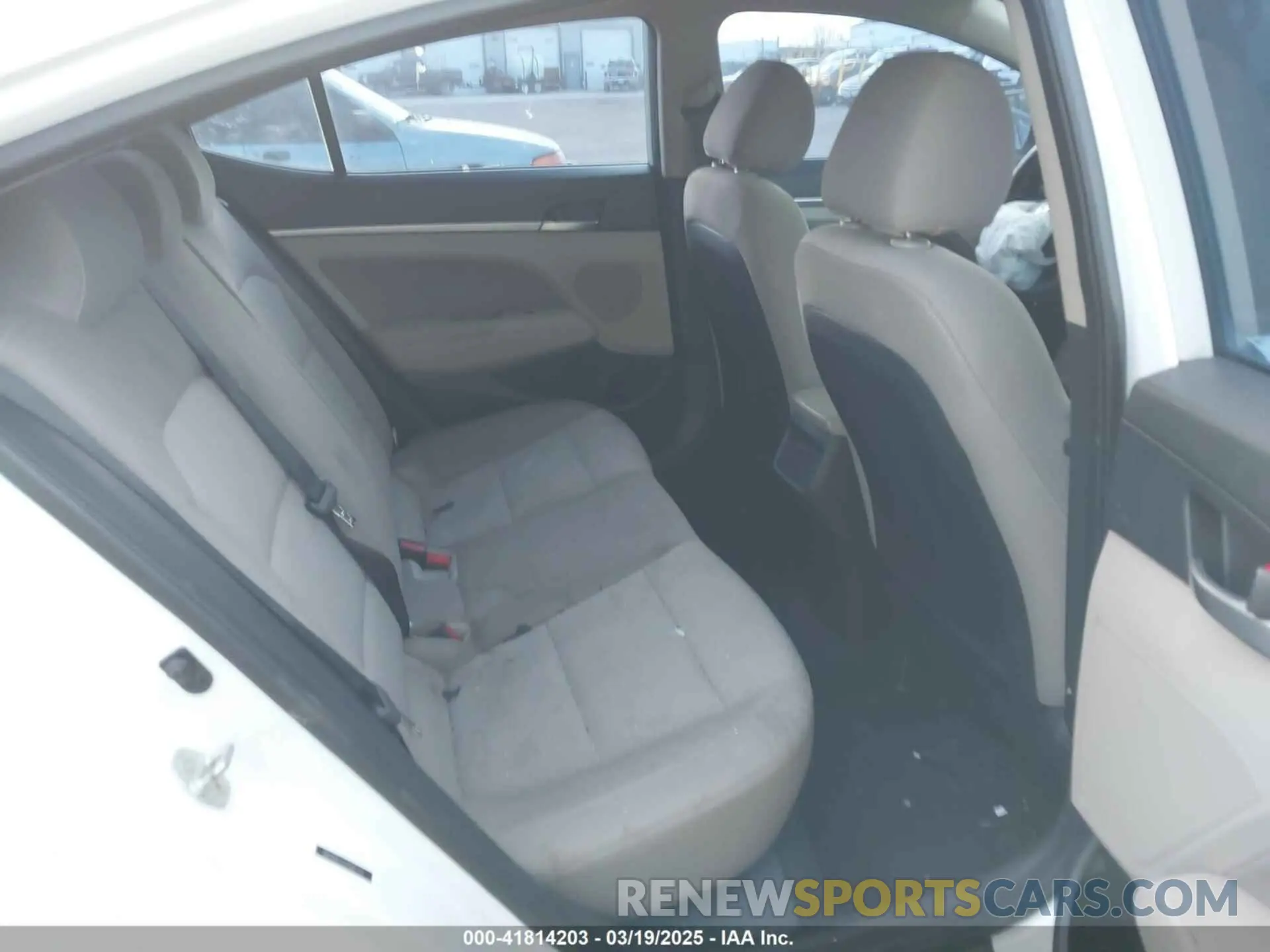 8 fotografías del automóvil dañado 5NPD84LF2LH601712 HYUNDAI ELANTRA 2020