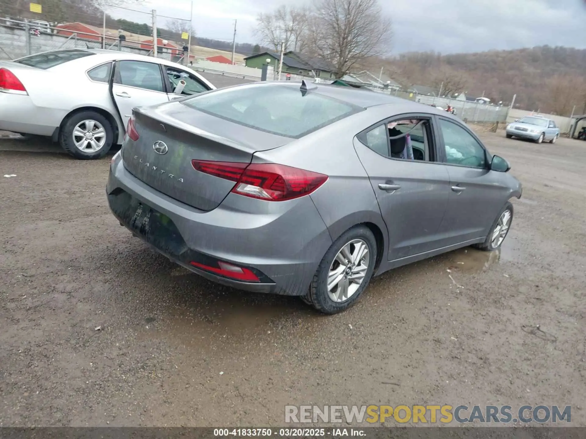 4 fotografías del automóvil dañado 5NPD84LF3LH527040 HYUNDAI ELANTRA 2020