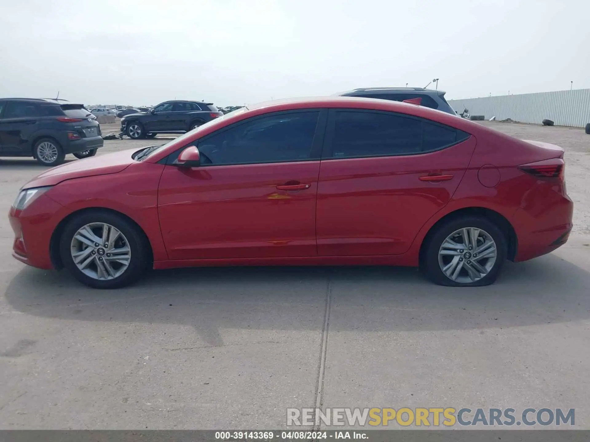 13 fotografías del automóvil dañado 5NPD84LF3LH538376 HYUNDAI ELANTRA 2020