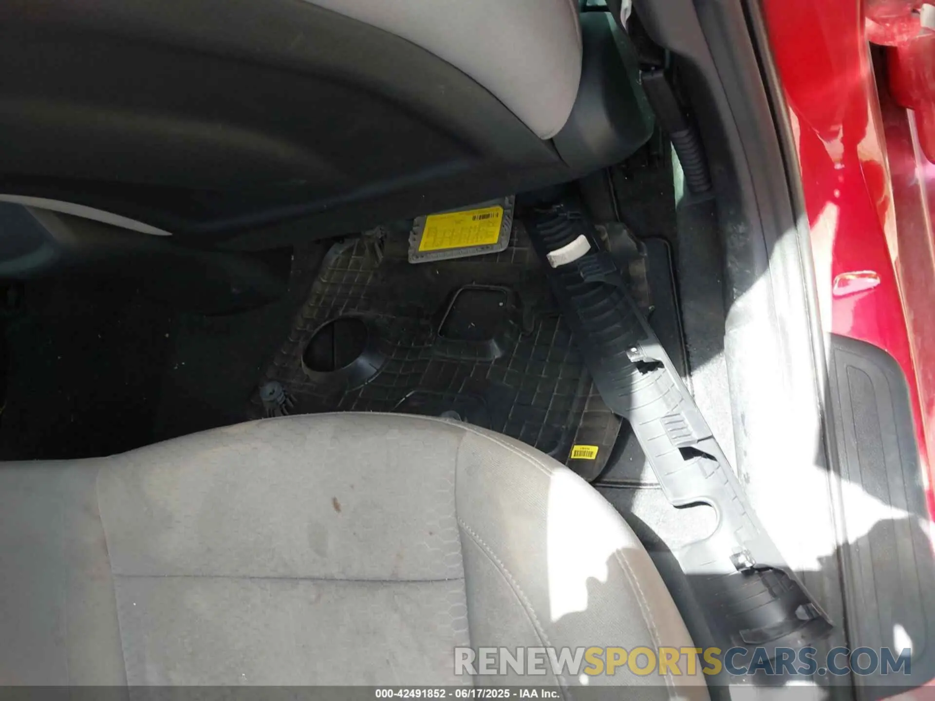 12 fotografías del automóvil dañado 5NPD84LF3LH587805 HYUNDAI ELANTRA 2020