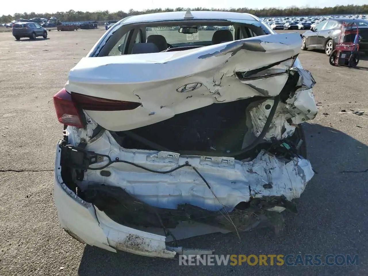 6 fotografías del automóvil dañado 5NPD84LF3LH612296 HYUNDAI ELANTRA 2020