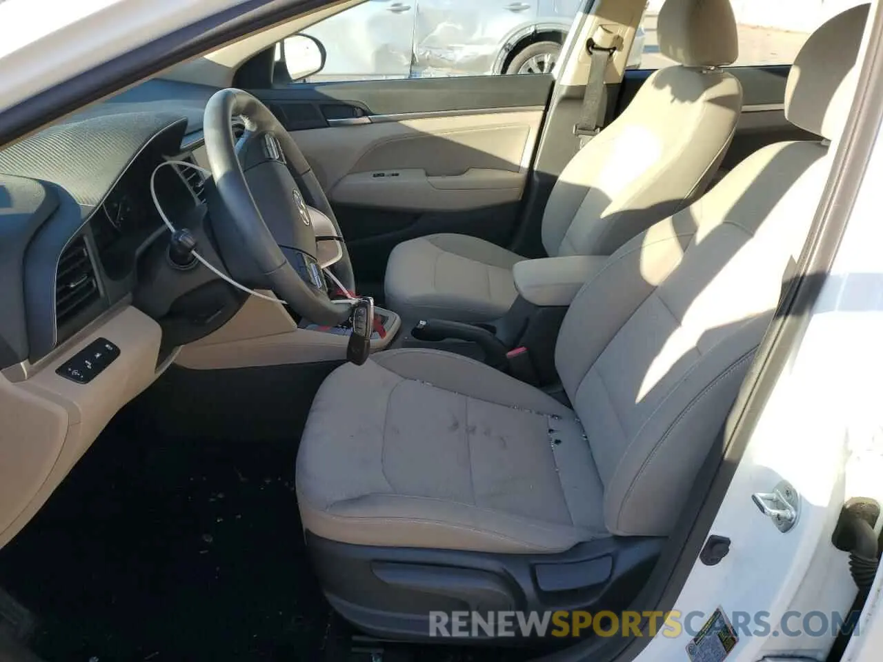 7 fotografías del automóvil dañado 5NPD84LF3LH612296 HYUNDAI ELANTRA 2020
