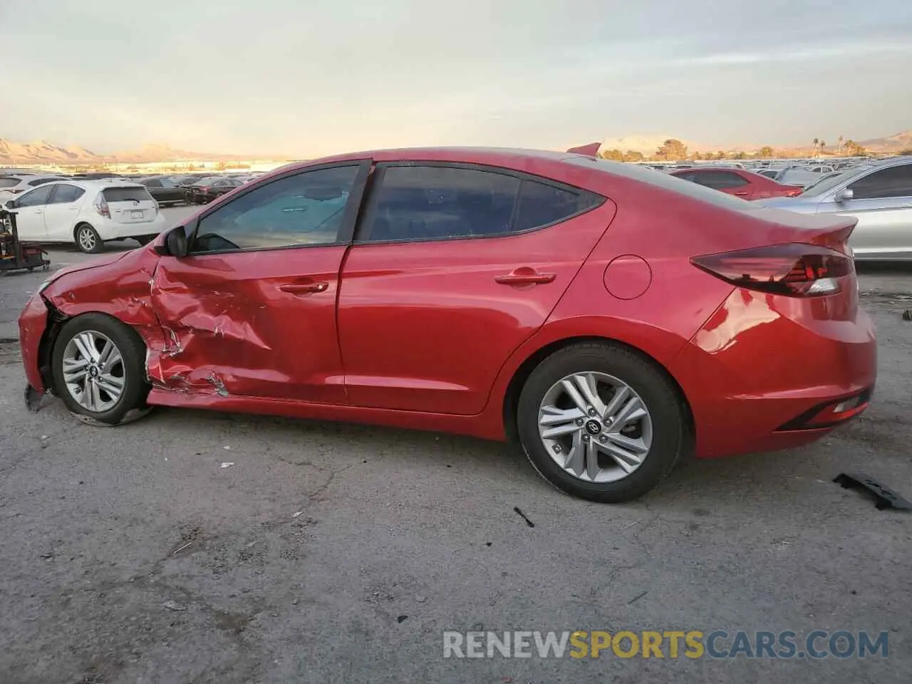 2 fotografías del automóvil dañado 5NPD84LF3LH624450 HYUNDAI ELANTRA 2020