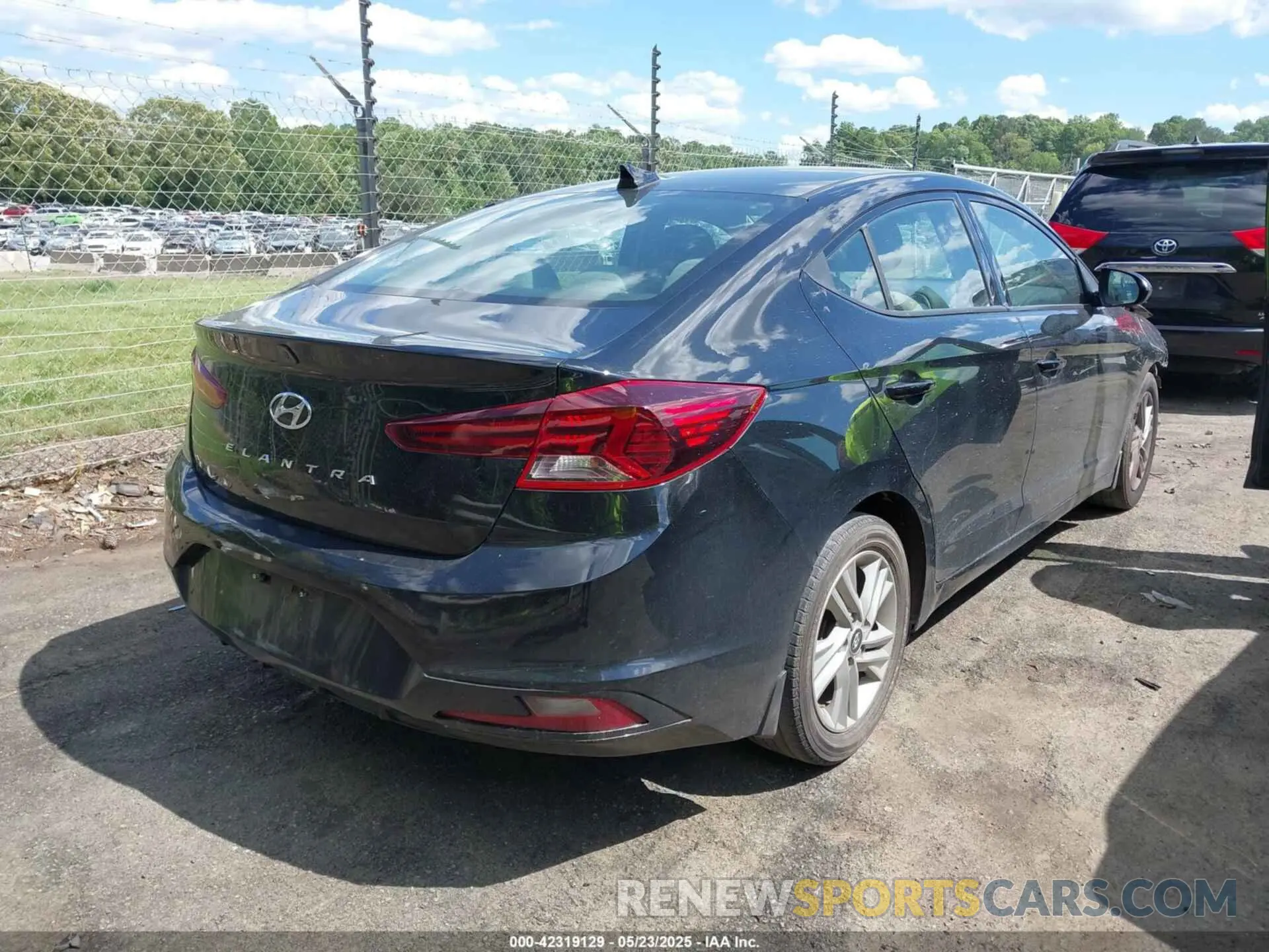 4 fotografías del automóvil dañado 5NPD84LF3LH625761 HYUNDAI ELANTRA 2020