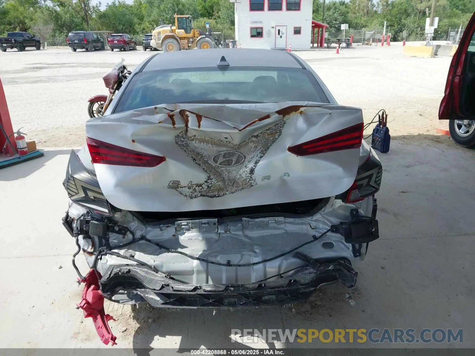 16 fotografías del automóvil dañado 5NPD84LF4LH521313 HYUNDAI ELANTRA 2020