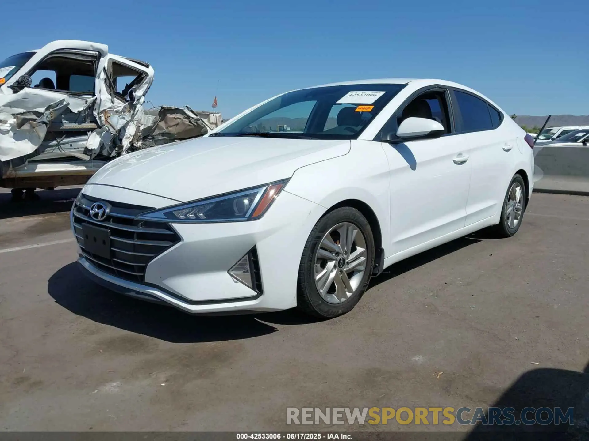 2 fotografías del automóvil dañado 5NPD84LF4LH523594 HYUNDAI ELANTRA 2020