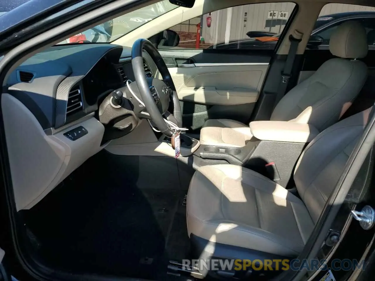 7 fotografías del automóvil dañado 5NPD84LF4LH524177 HYUNDAI ELANTRA 2020