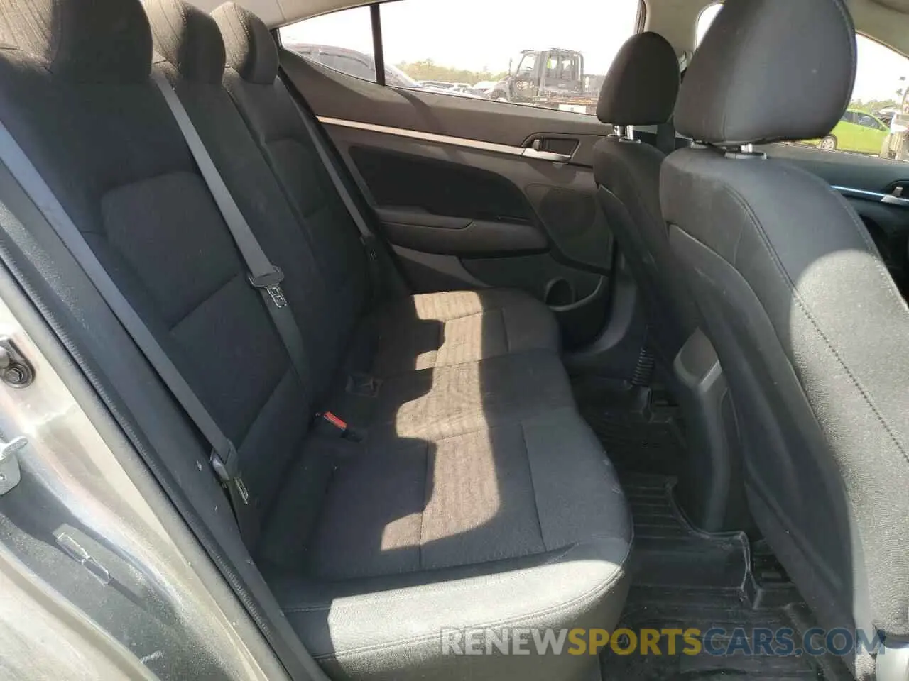 10 fotografías del automóvil dañado 5NPD84LF4LH528200 HYUNDAI ELANTRA 2020